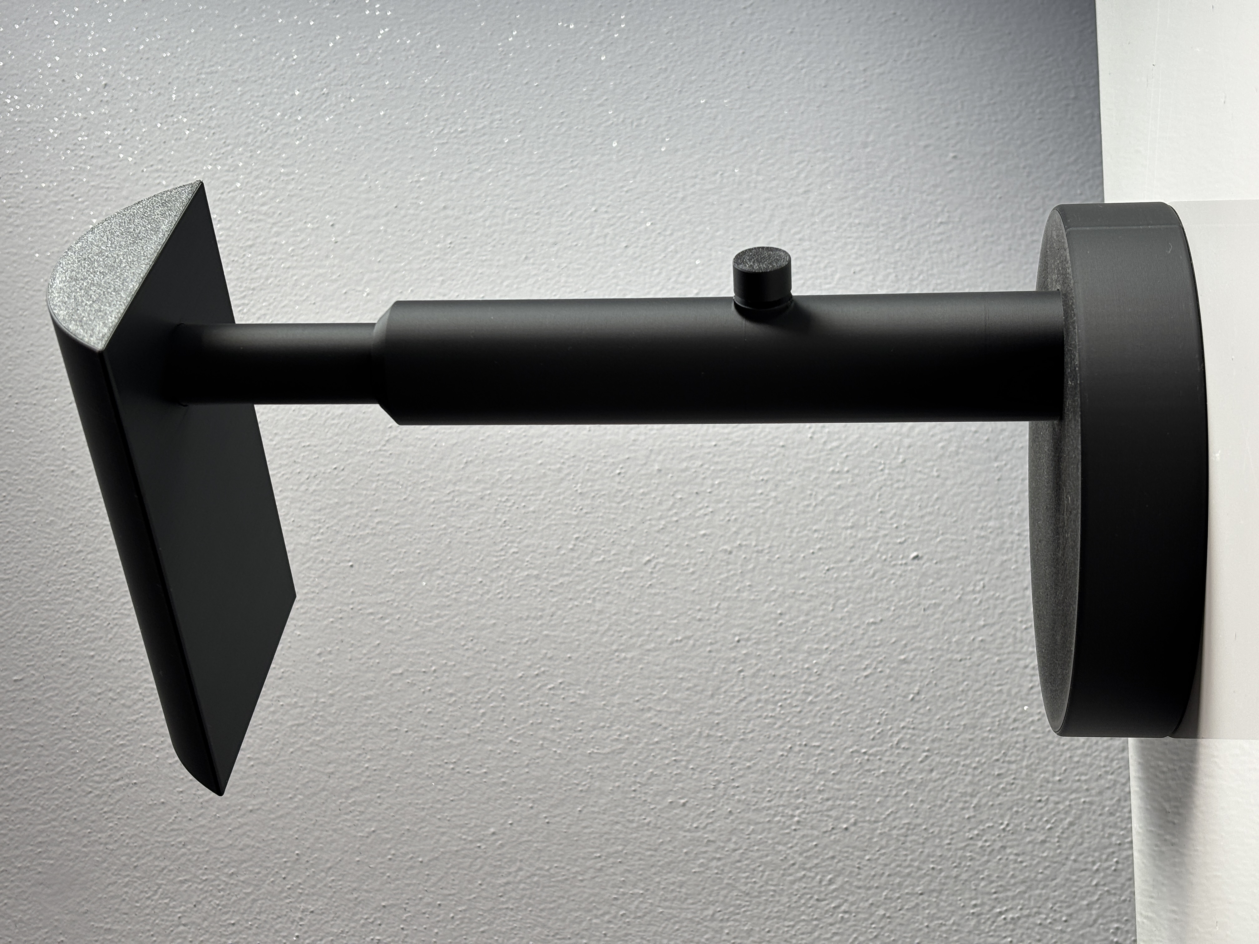 Adjustable Headphone Stand for Desk – Minimal Telescopic Headphones Holder | Modern Office Design — thumbnail 4