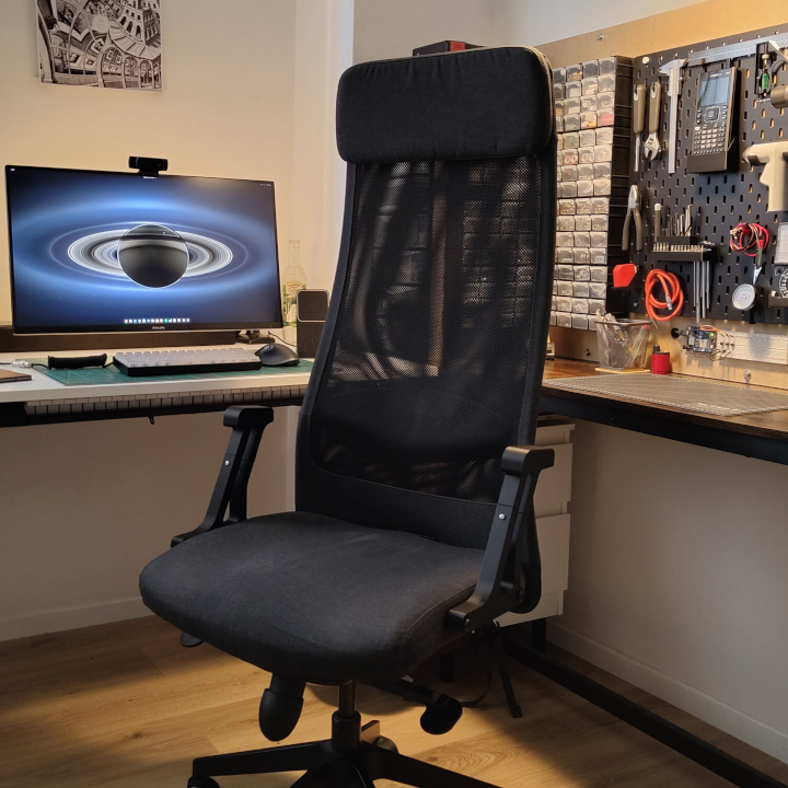 Modular IKEA Markus armrest