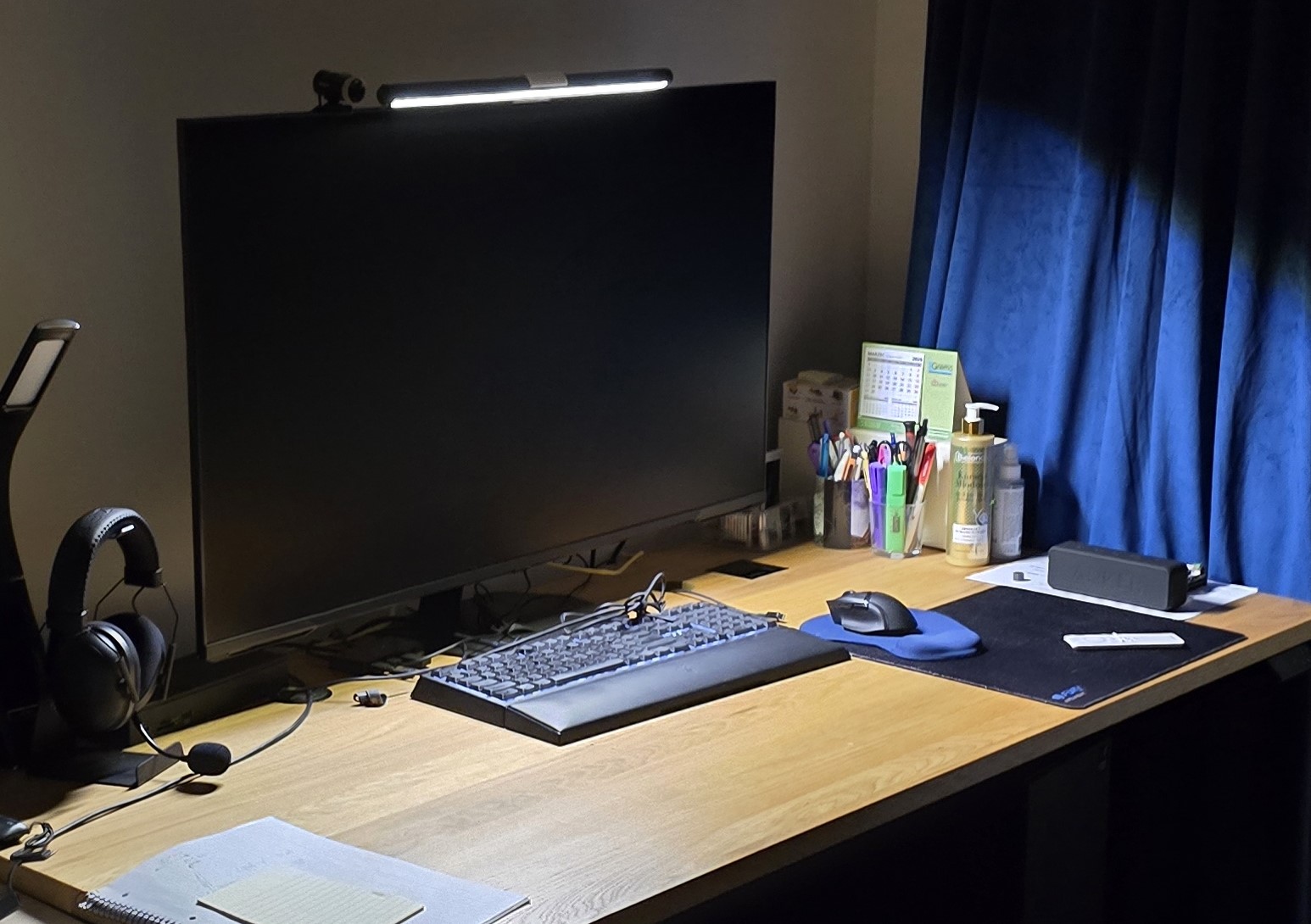 Blitzwolf BW-CML2 holder for Samsung Neo G70NC 43 inch monitor