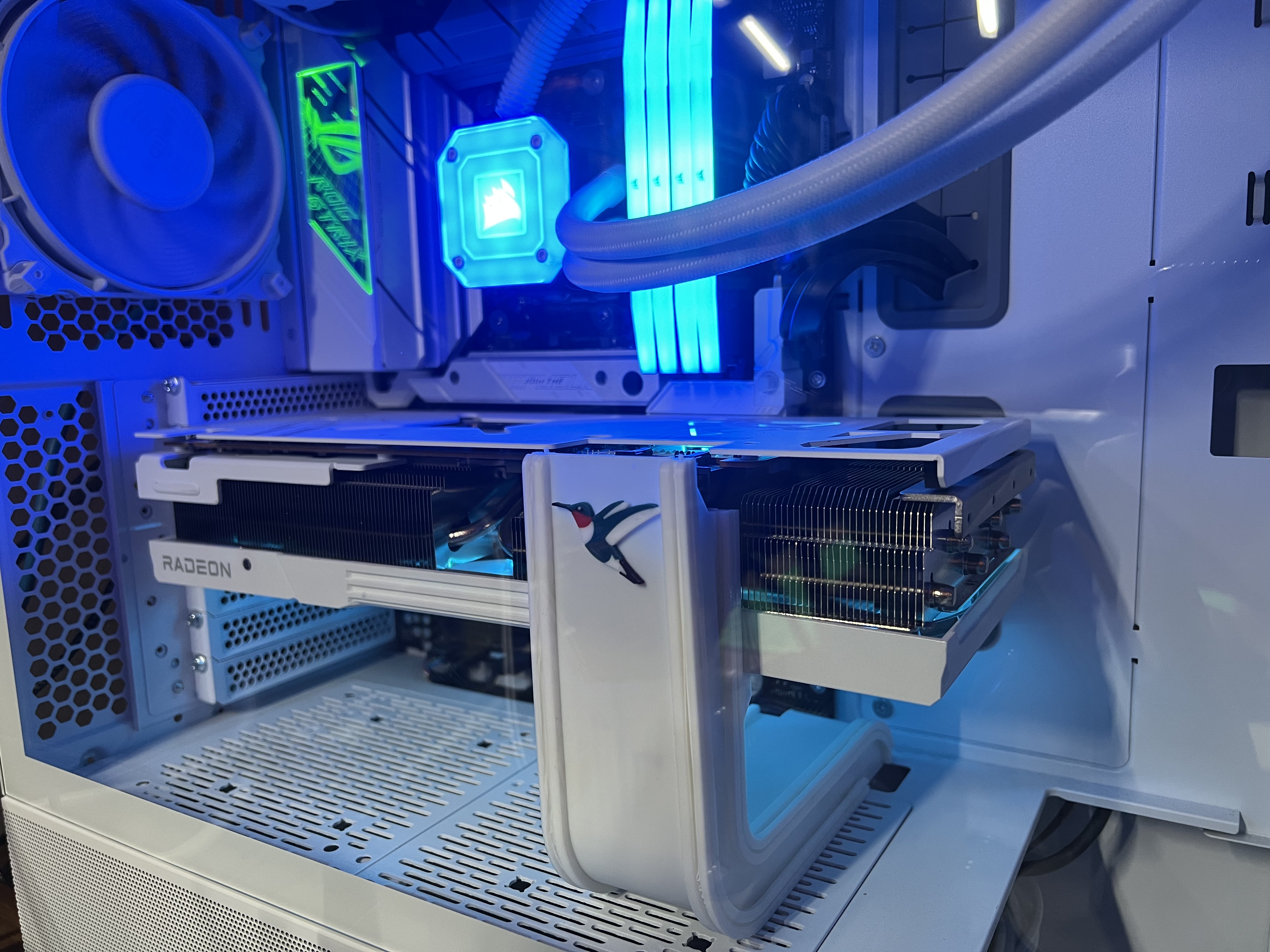 GPU Power Cable Guide With GPU Stand