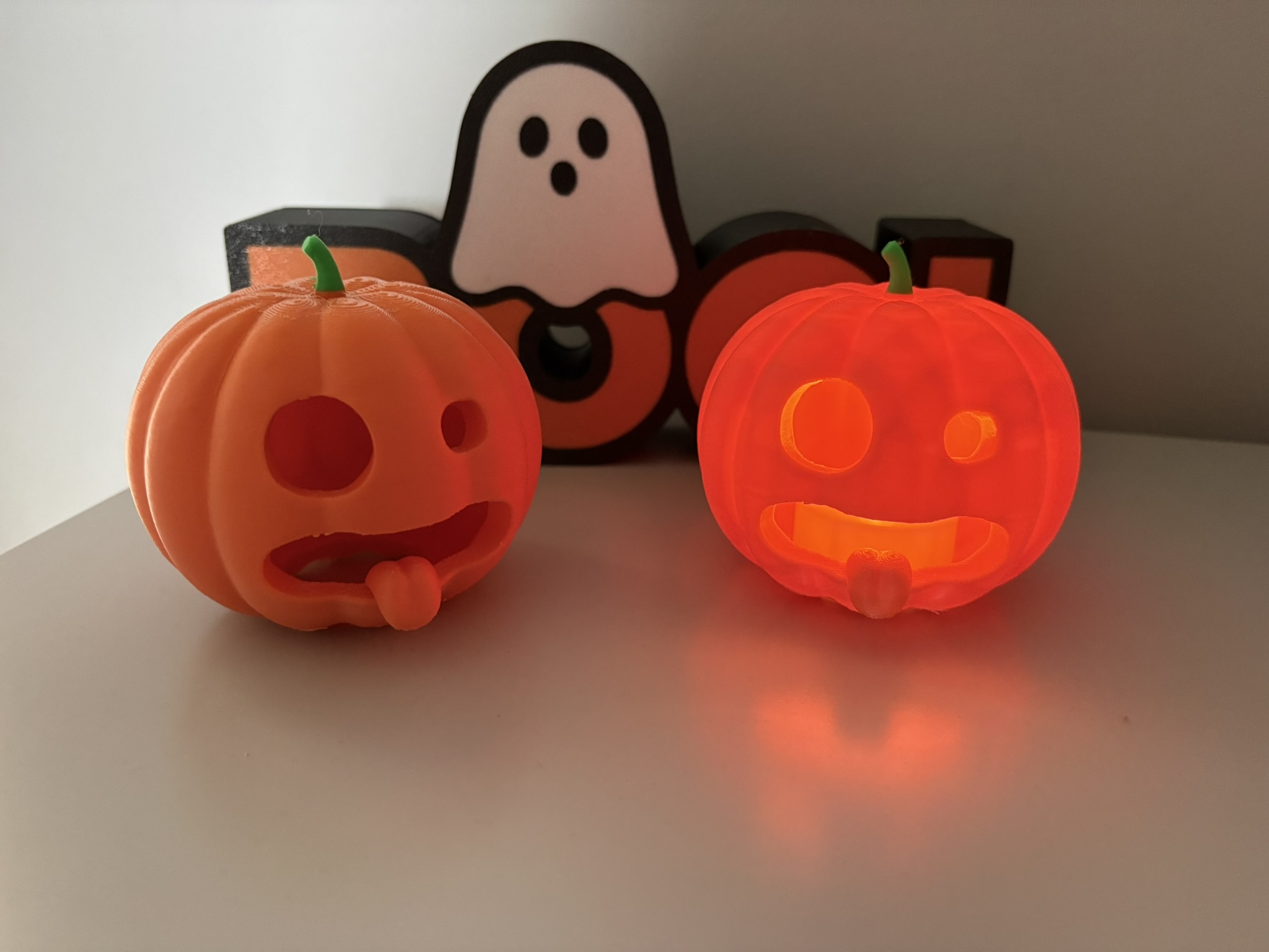 Silly face pumpkin Halloween tealight