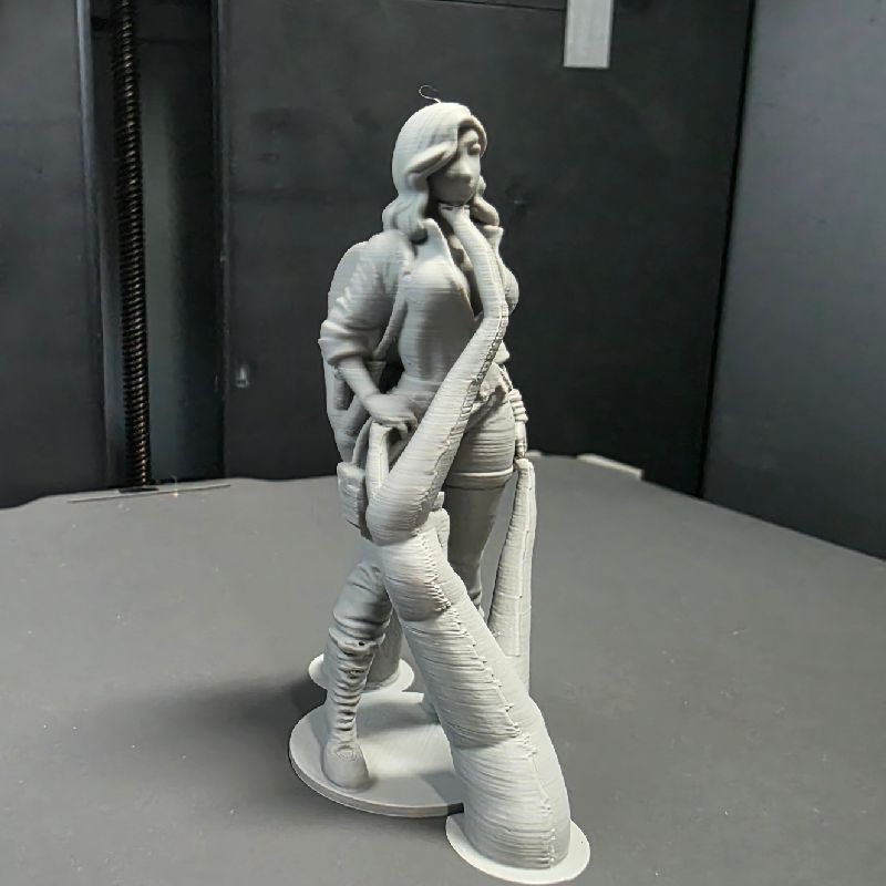 Female Mechanic Figurine by Triple G Workshop | Download free STL