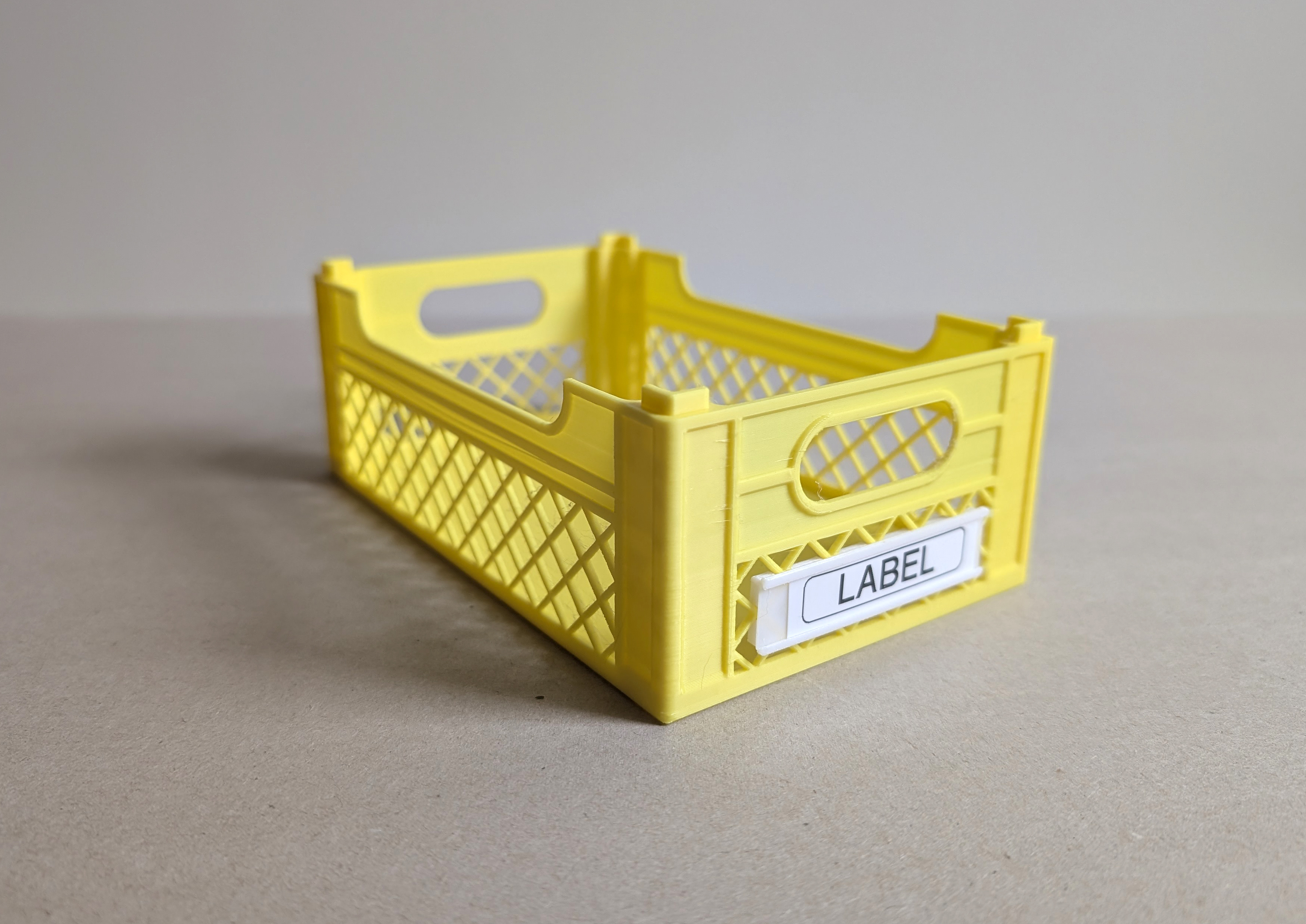 Miniatura 2 do modelo 3D Stackable Crate (less material) | REMIX
