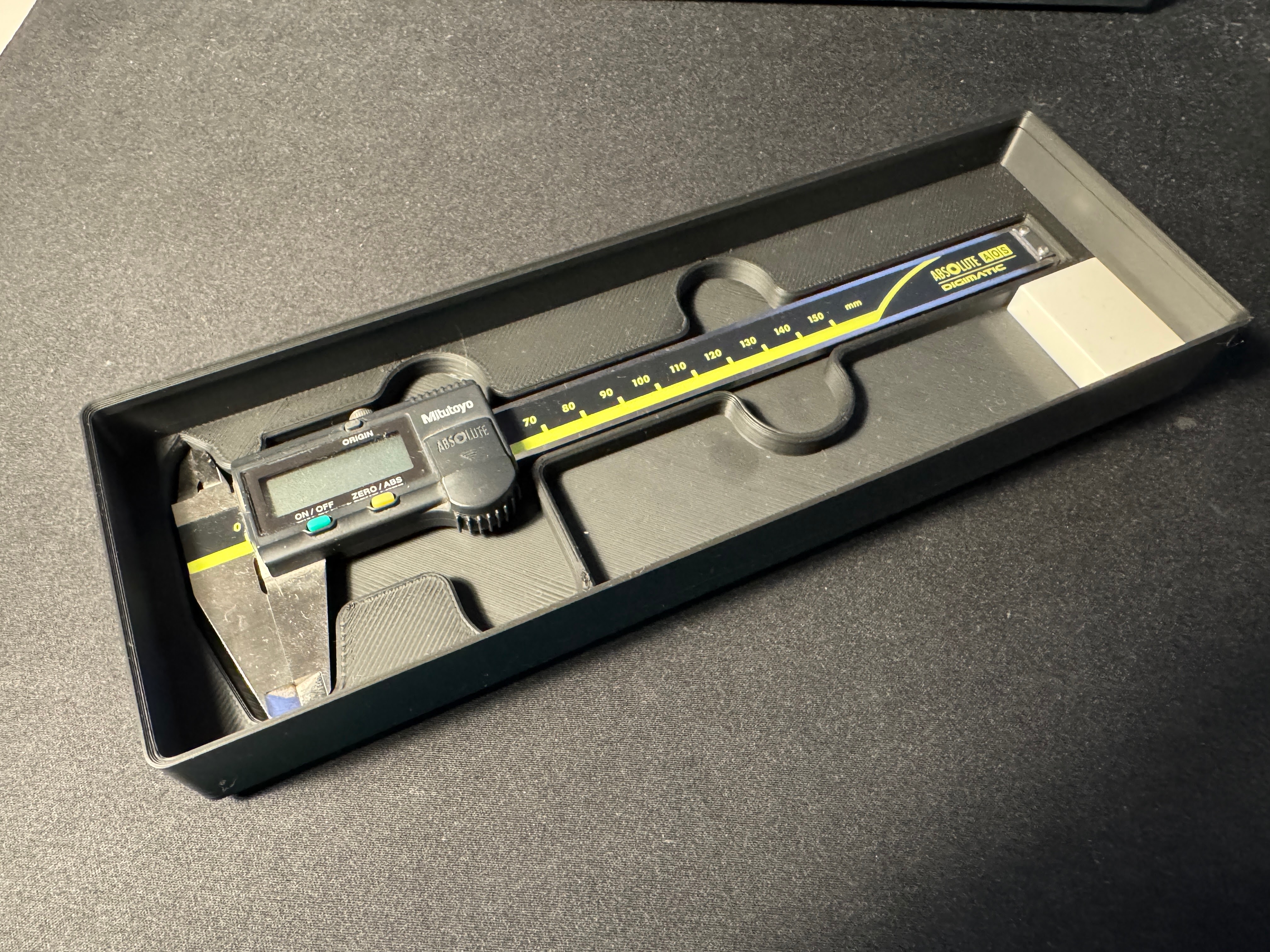 Gridfinity Mitutoyo caliper box