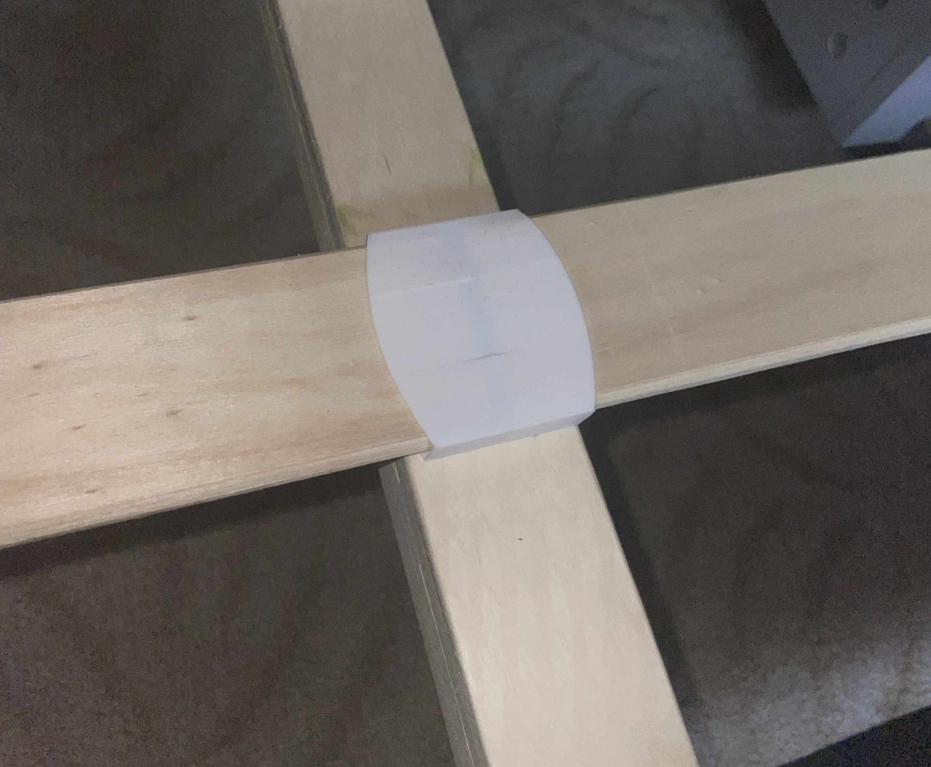 Bed Frame Connector – Practical Bracket for Joining Two Wooden Slats — thumbnail 3