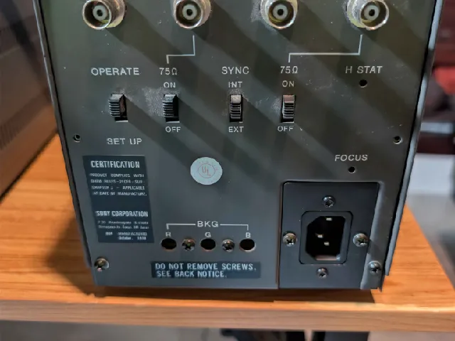 Sony PVM-5300 Power Outlet Adapter