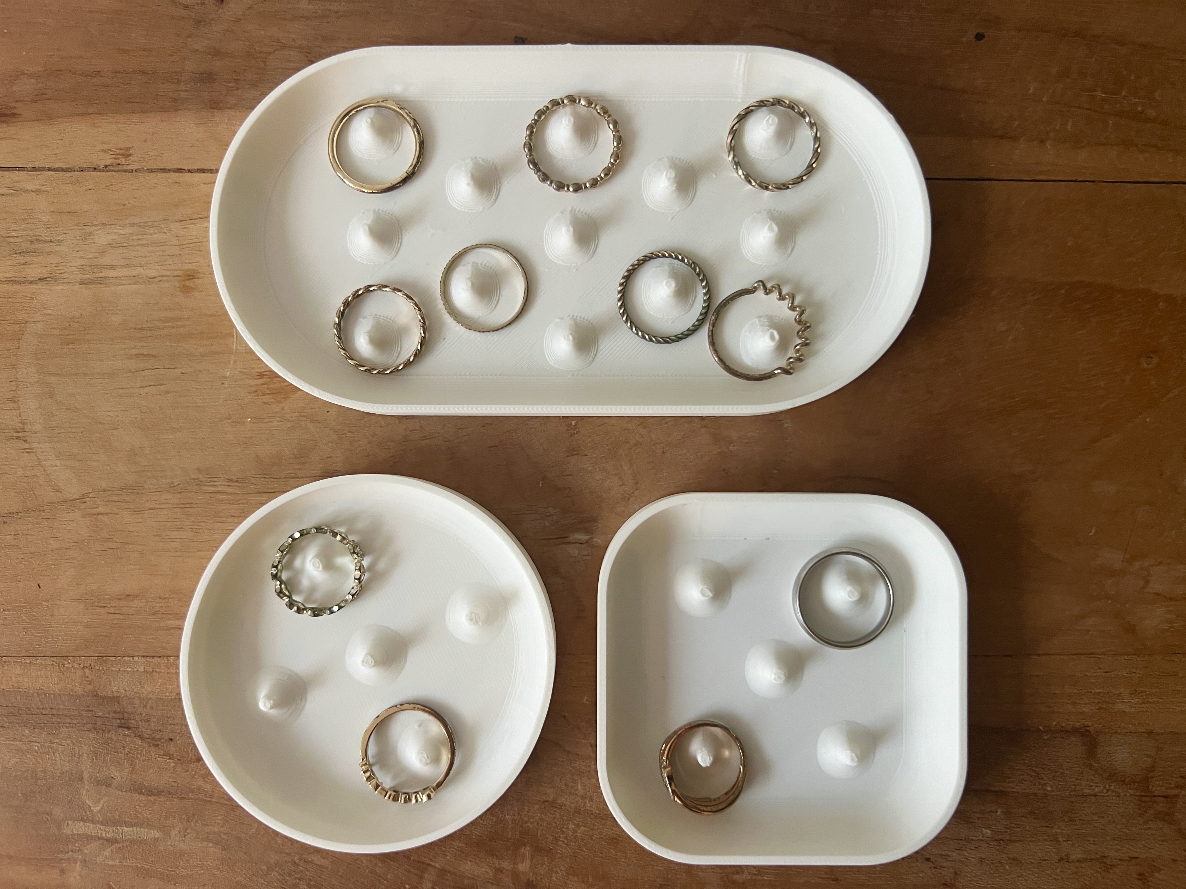 Minimal Ring Holder