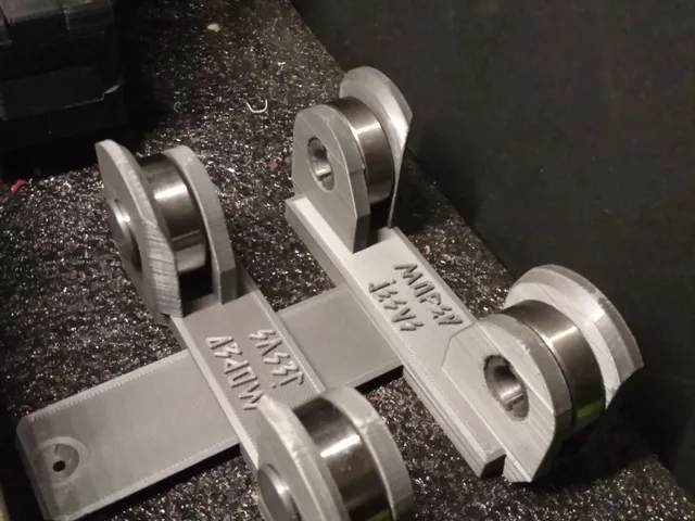 Adjustable spool holder for 6002 15mmID bearings