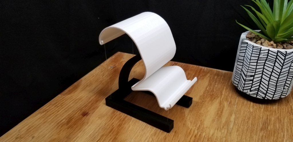 Tensegrity Floating Cell Stand