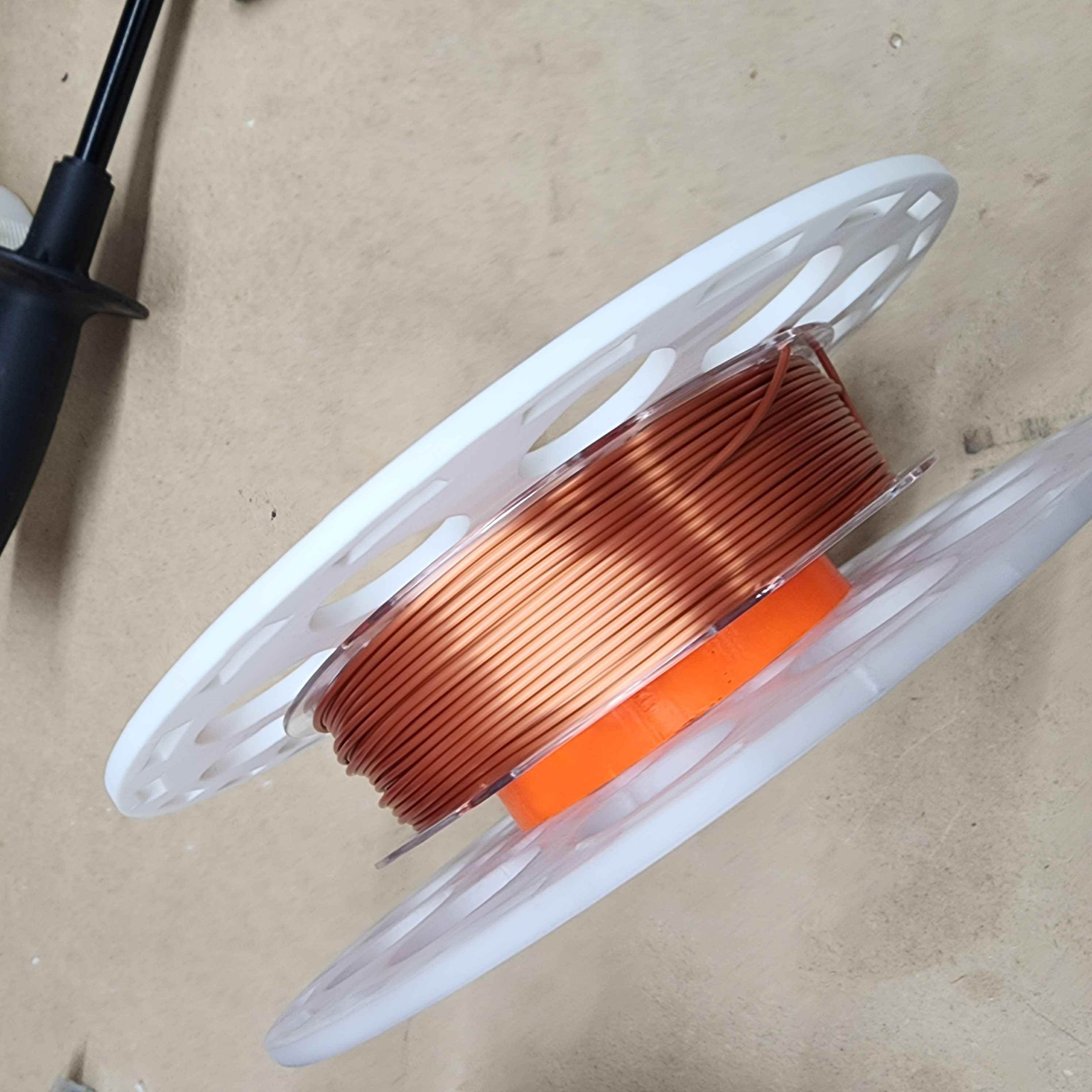 Bambu Small or odd shape spool holder for AMS