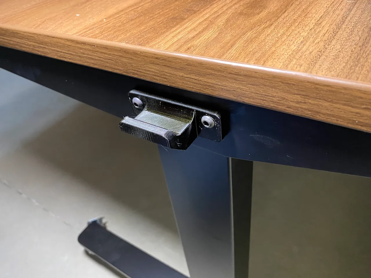 UPLIFT V2 Special Order Solid Wood Height Adjustable Desk