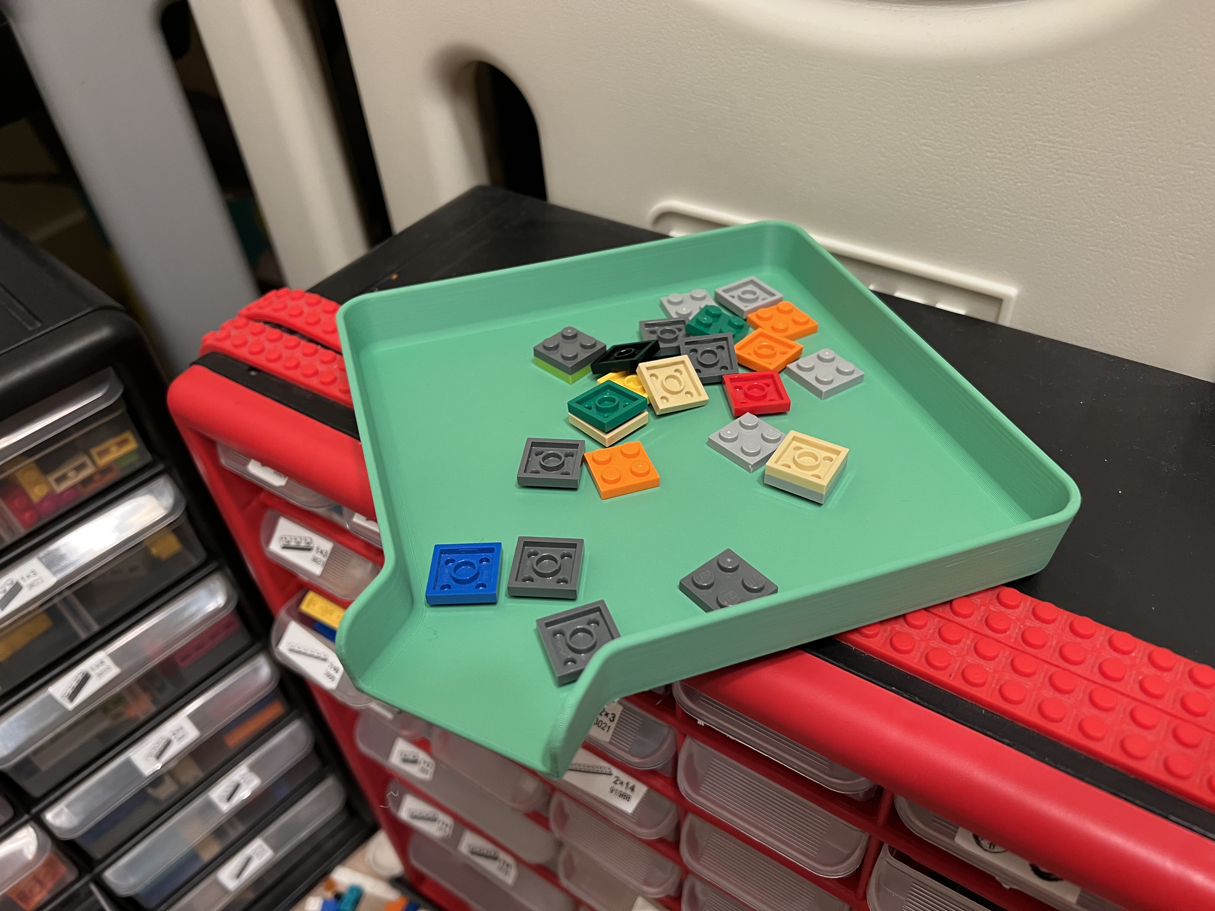 Funnel Sorting Tray for Lego by SolarEgg, Download free STL model