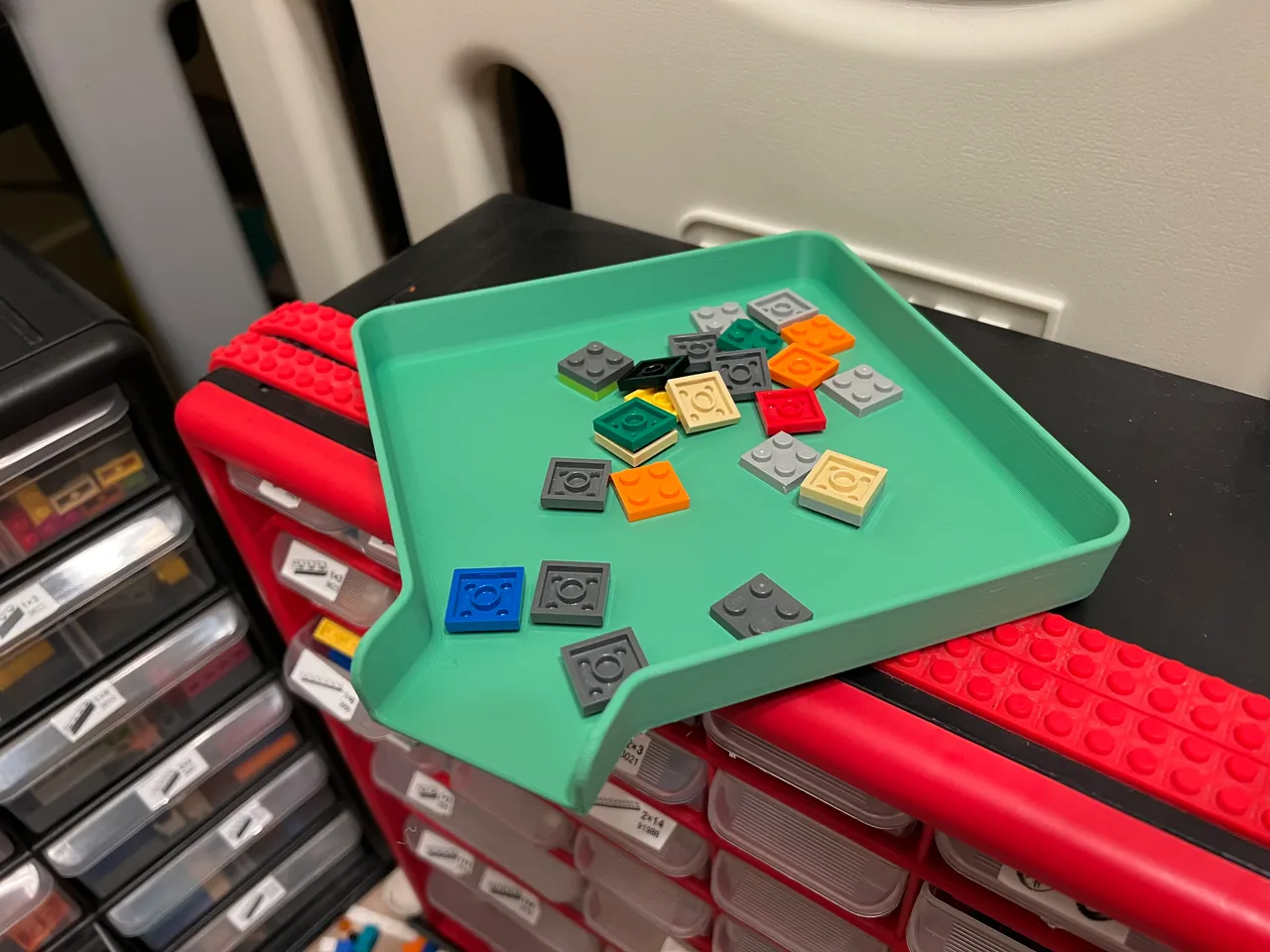 Funnel Sorting Tray for Lego by SolarEgg