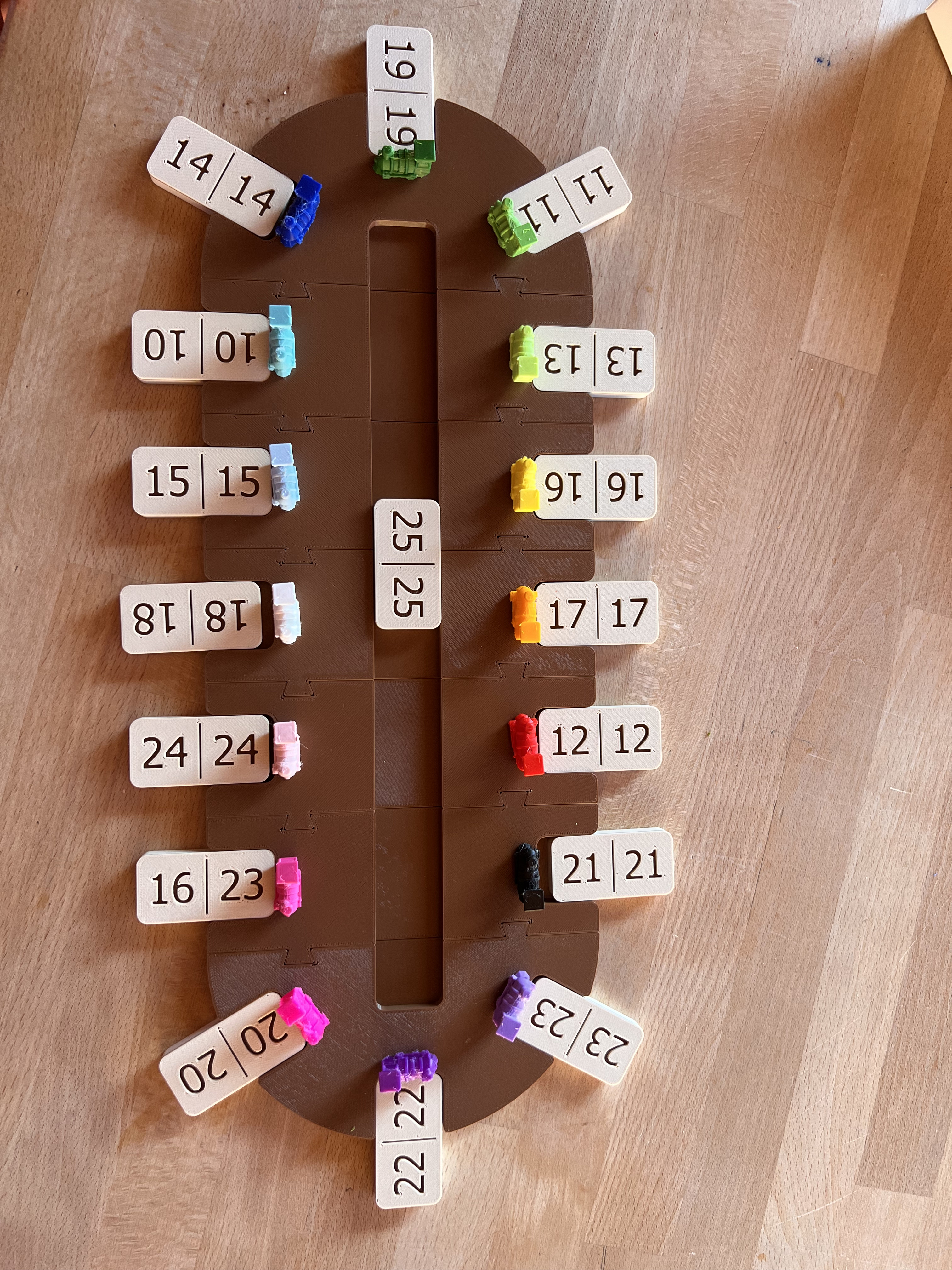 107 Vorsicht: Spielende Zahlen! Mexican Train Domino (6-16 Player)