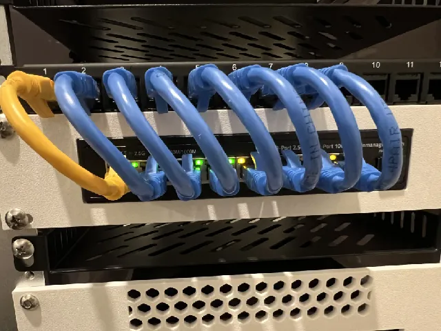 Binardat 8 Port 2.5G Switch 10 inch rack mount