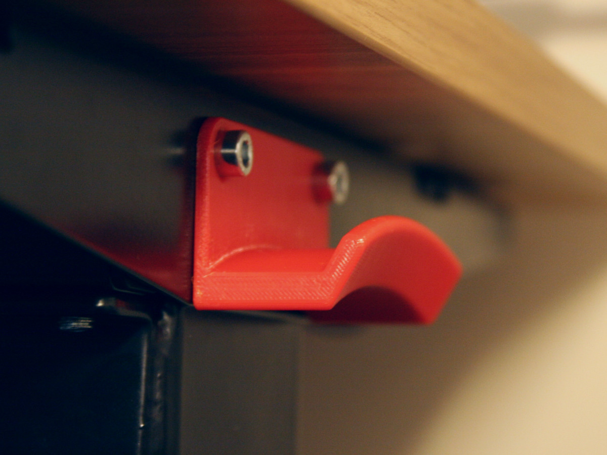 Headphone hook for FlexiSpot standing desk