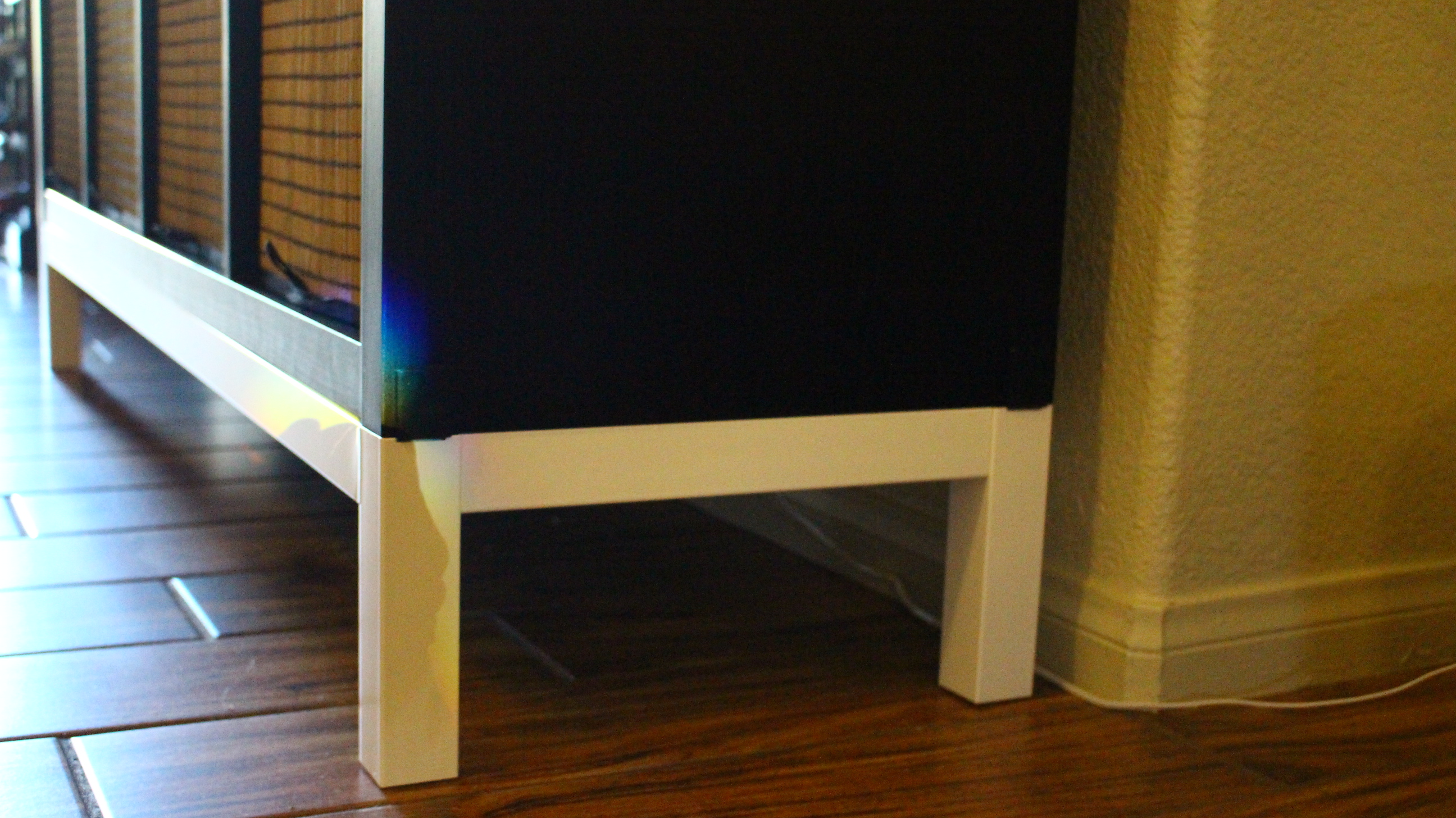 KALLAX Leg Bracket Cover by Alex G. Download free STL model