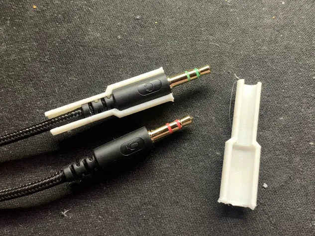 HyperX Cloud Alpha TRS connector strain relief