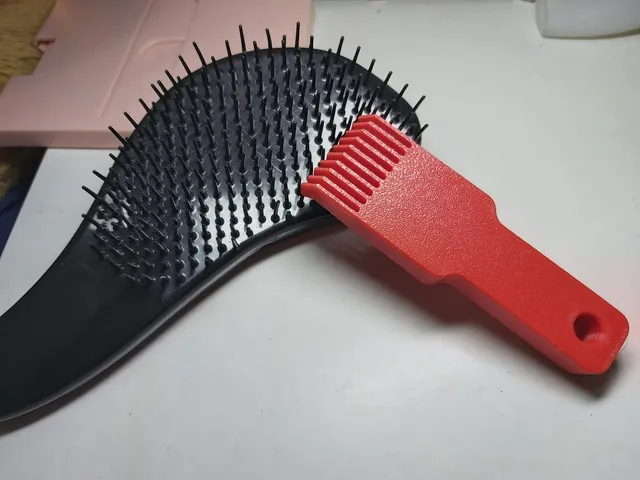 Hairbrush Cleaning Rake