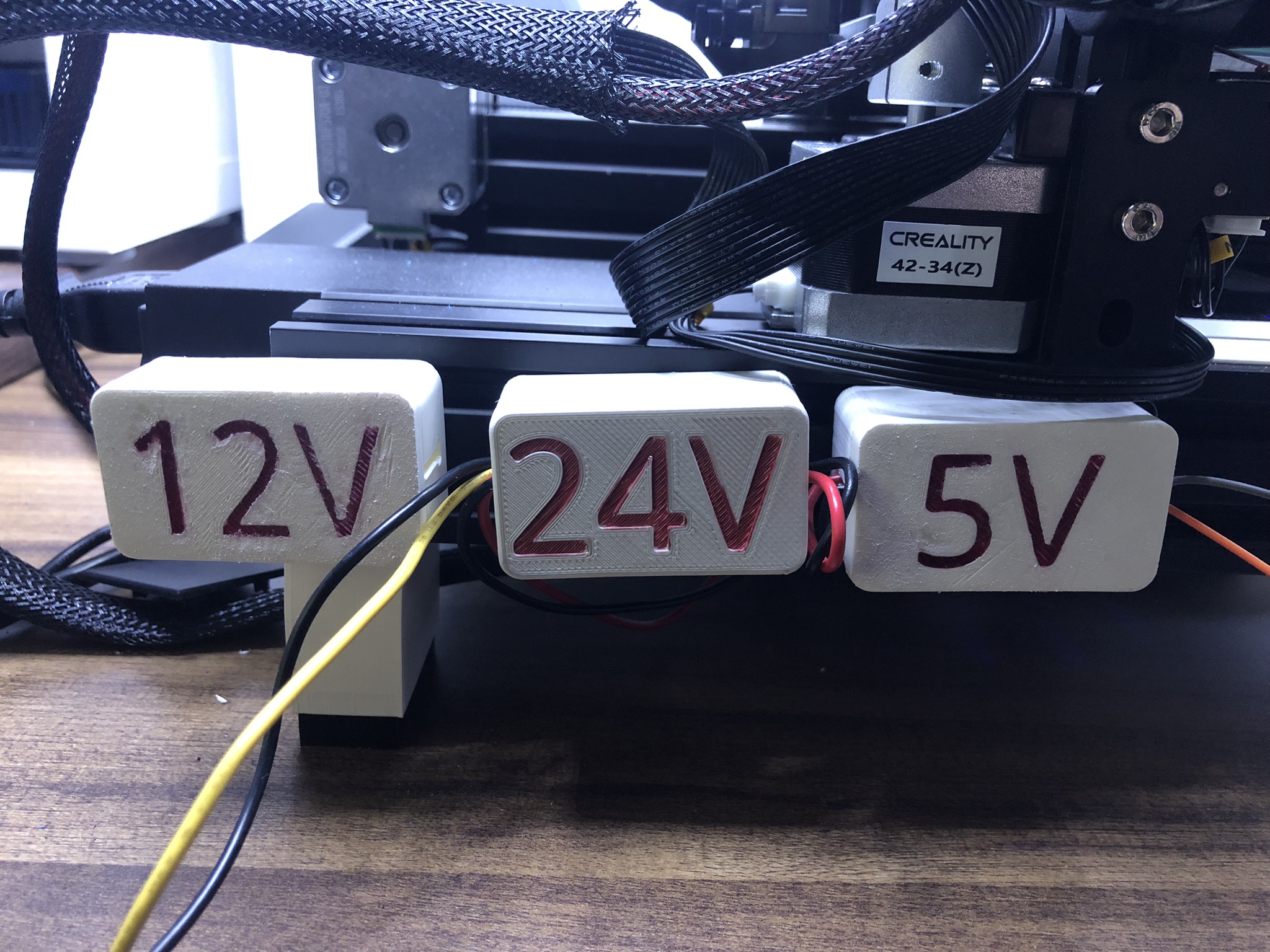 Vslot remix of LM2596S buck converter step down box by AIO Download