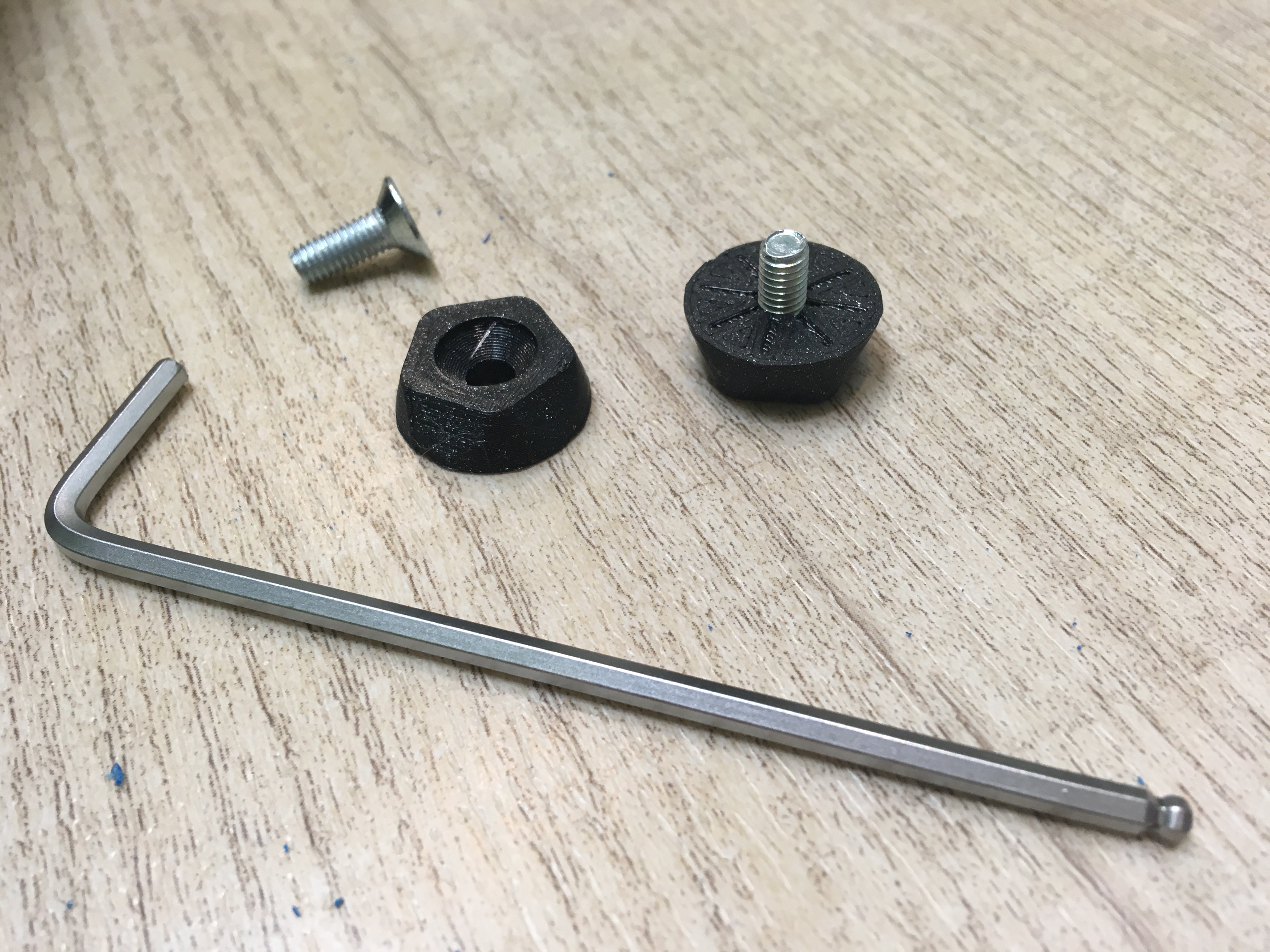 Miniatura 2 do modelo 3D MTB shoe toe spikes
