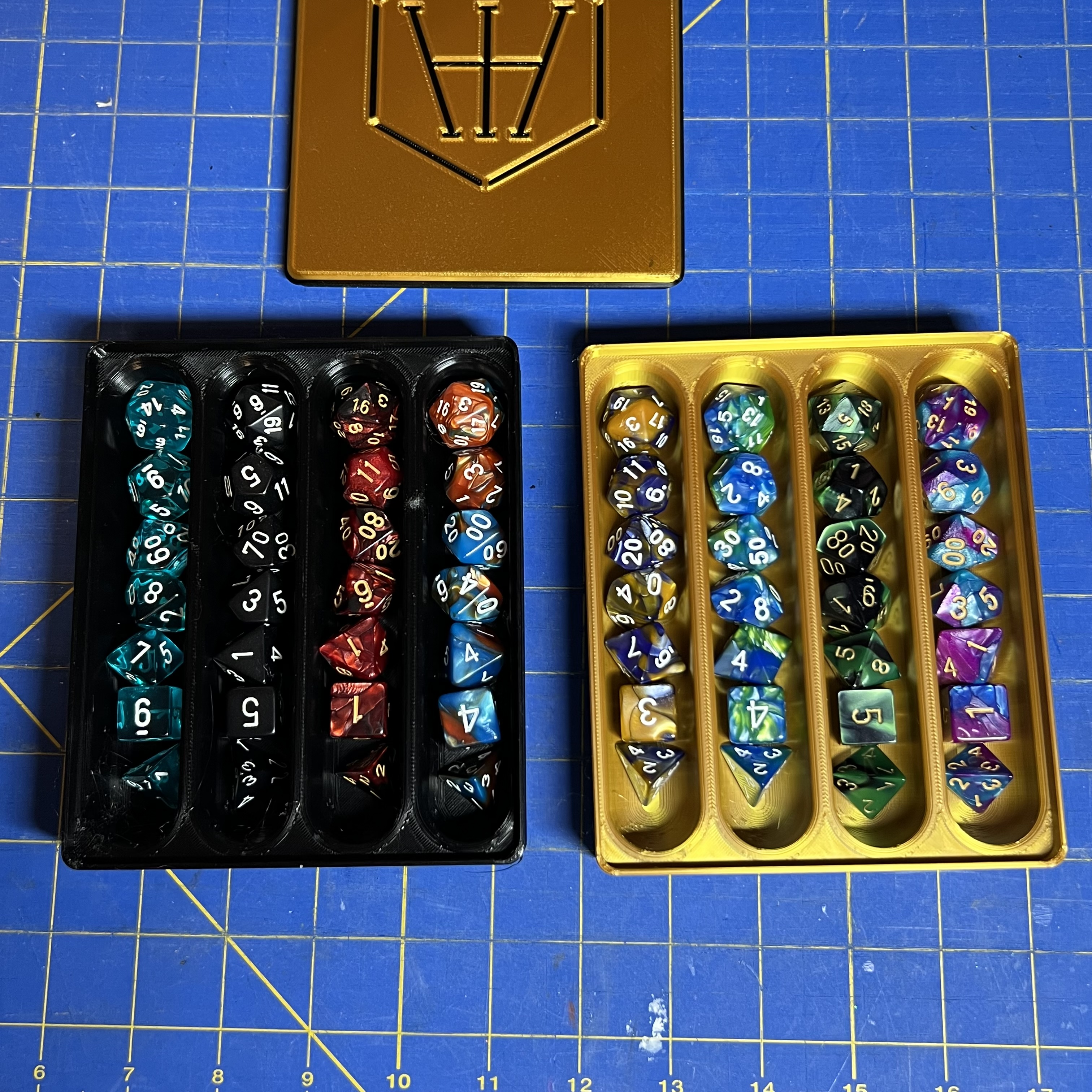 Miniatura 6 do modelo 3D D&D Covered Stackable Dice Tray
