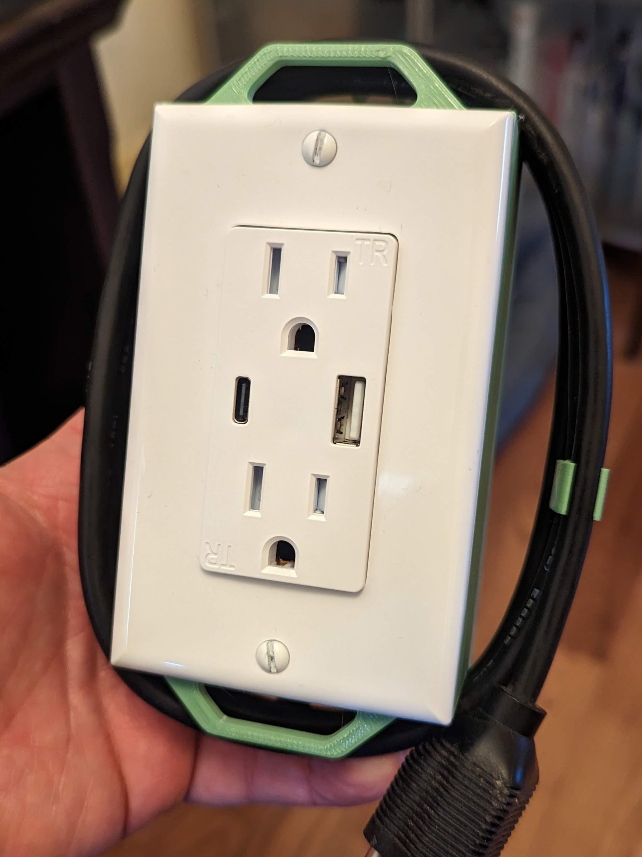 Portable Electrical Outlet Box by Jamehz Download free STL model