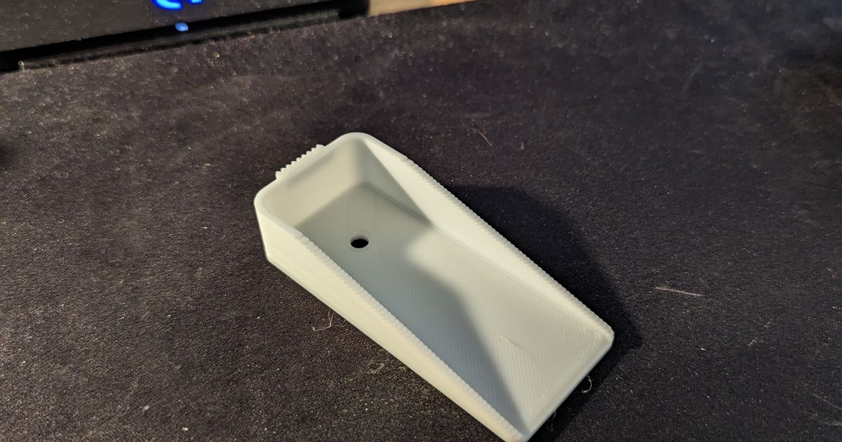 Canvas Hanger Command hook by LayerByLayer Download free STL model