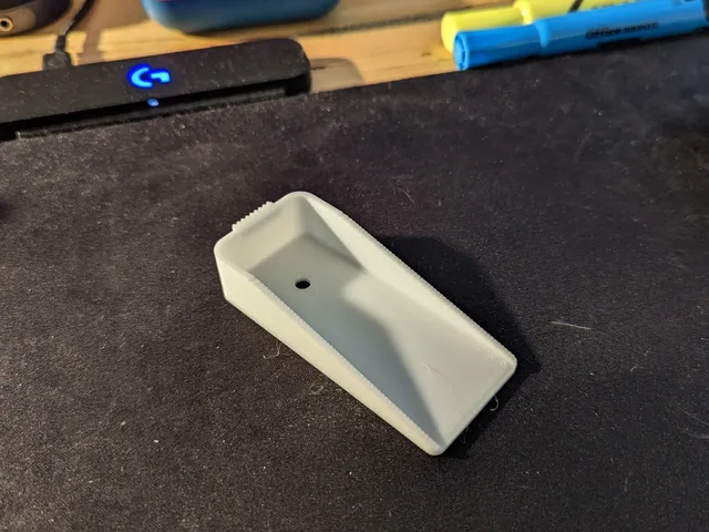 Canvas Hanger Command hook