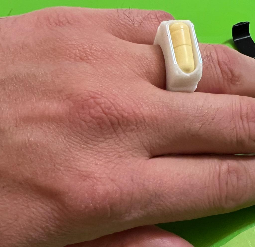 Miniatura 6 do modelo 3D Capsule Ring
