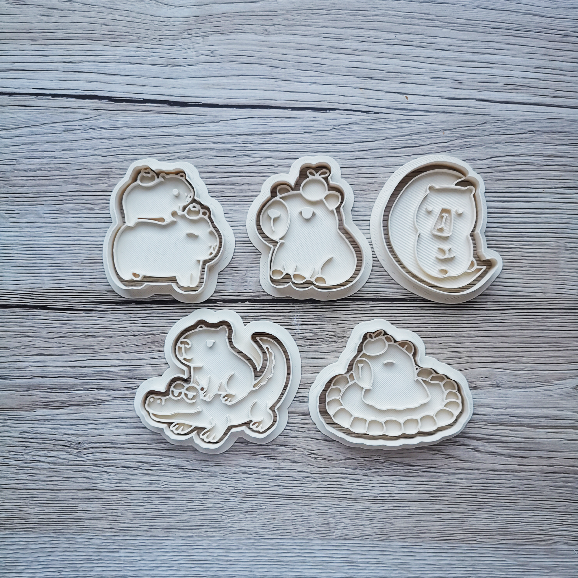 Capybara Cute Cookie Cutter Pack With Apple Croco