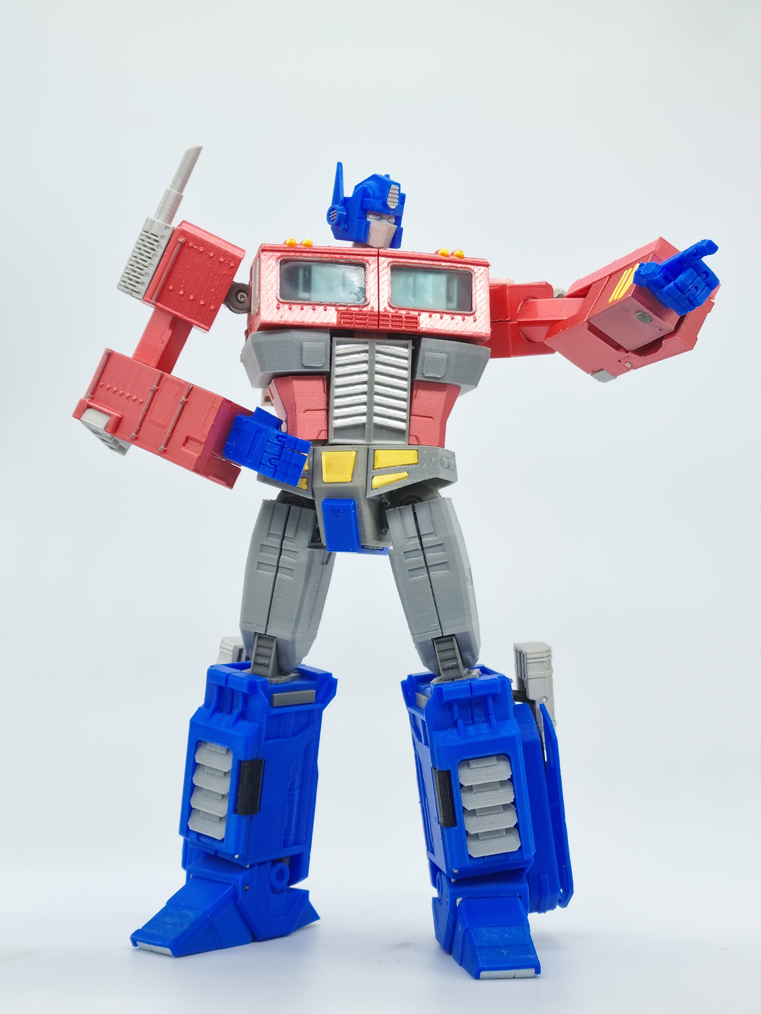 MP10 Masterpiece Optimus (Articulated, Color Separated, Transformable ...