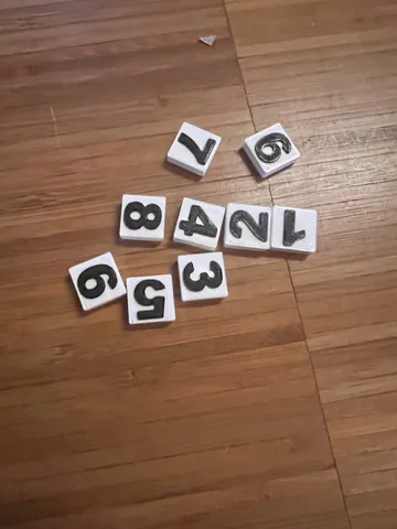 136 Vorsicht: Spielende Zahlen! Futoshiki 8x8