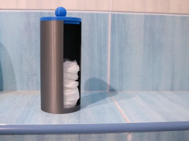 Makeup remover pads stacker
