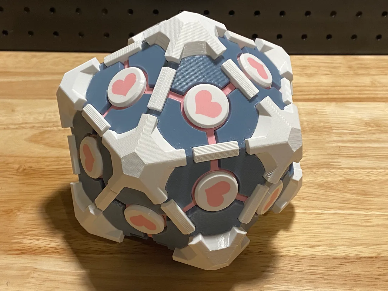 D20 Companion Cube by TheSameNameTwice