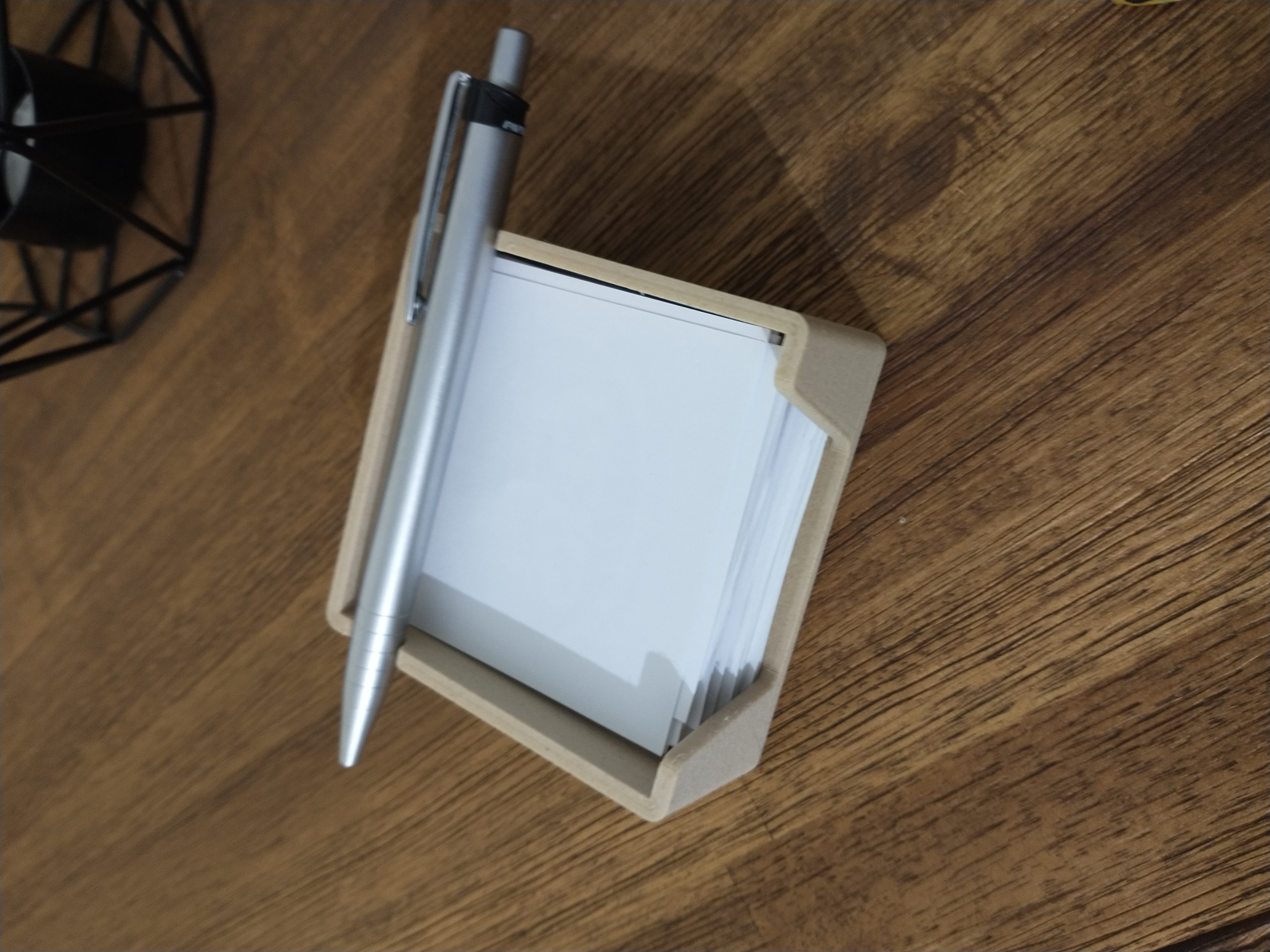 Post-it holder