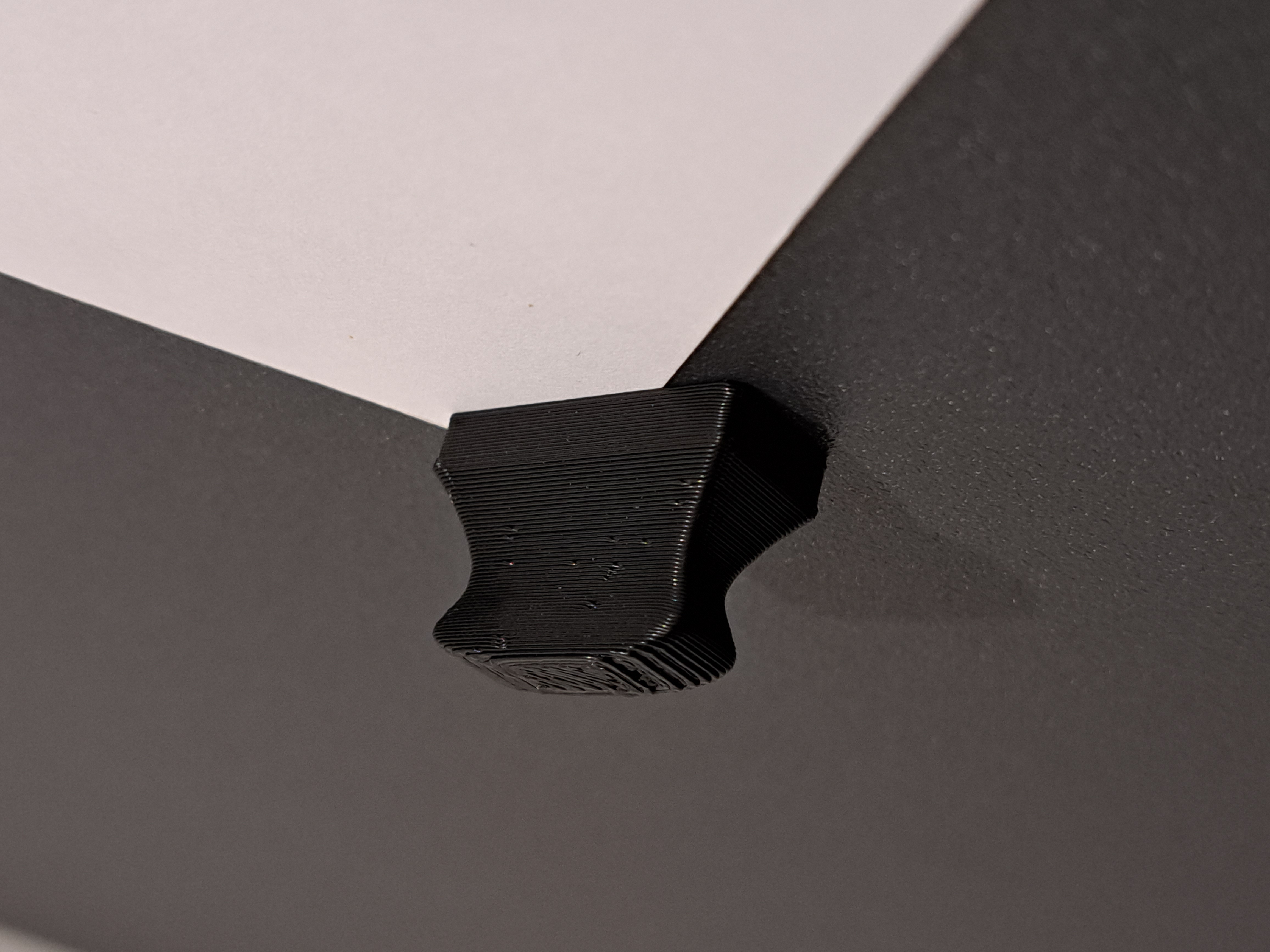 Magnet handle