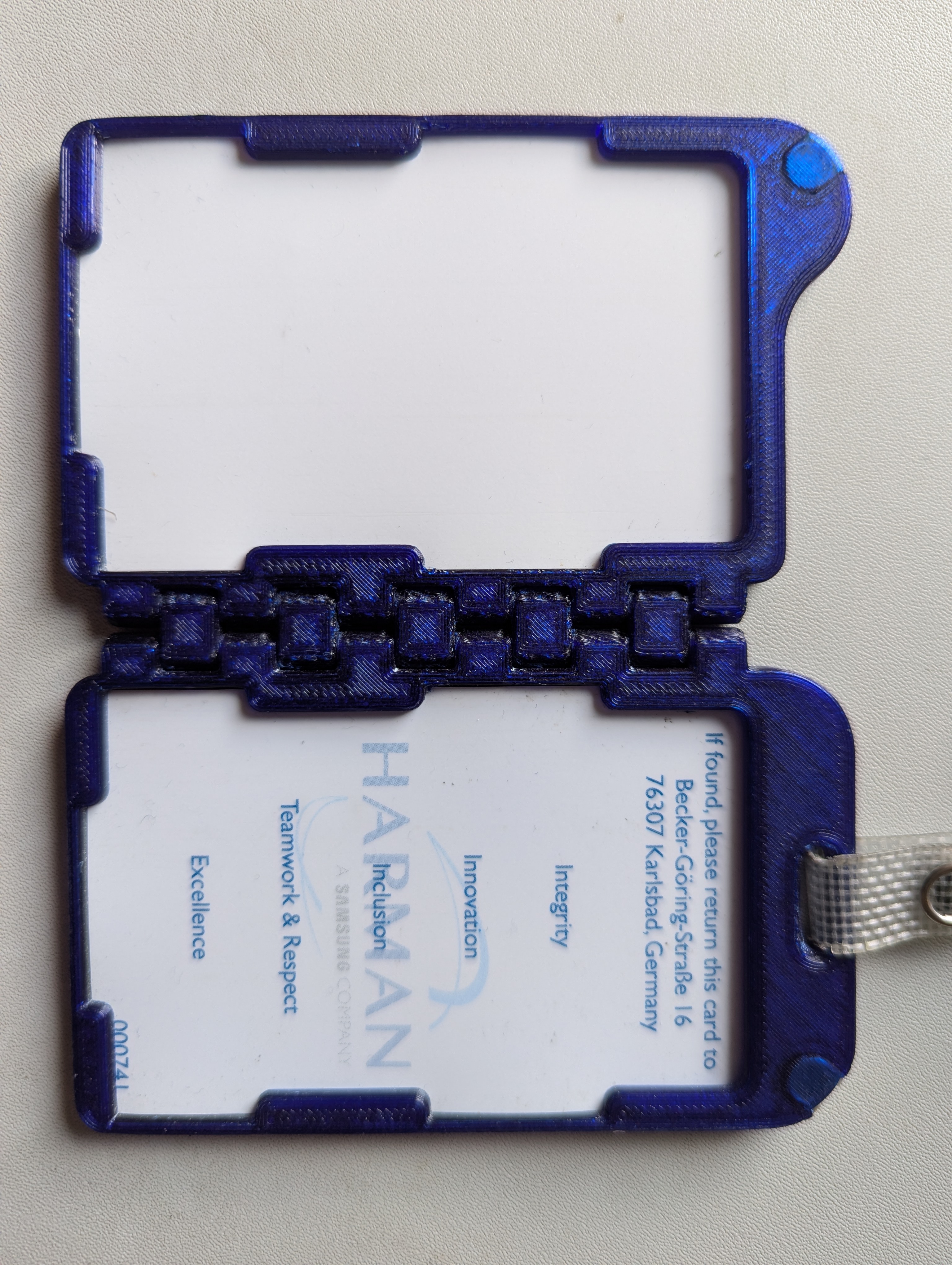 Flipframe badge holder