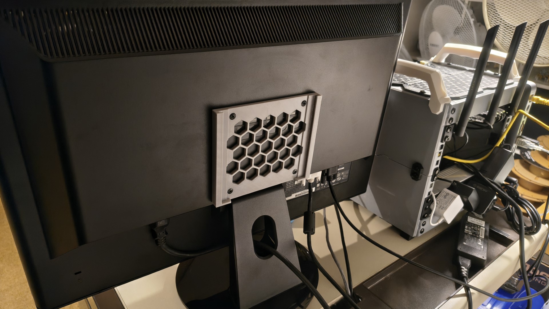 Monitor Vesa100 for mini PC