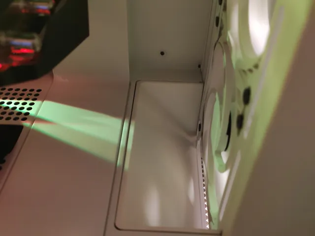 NZXT H7 COVER BOTTOM FRONT
