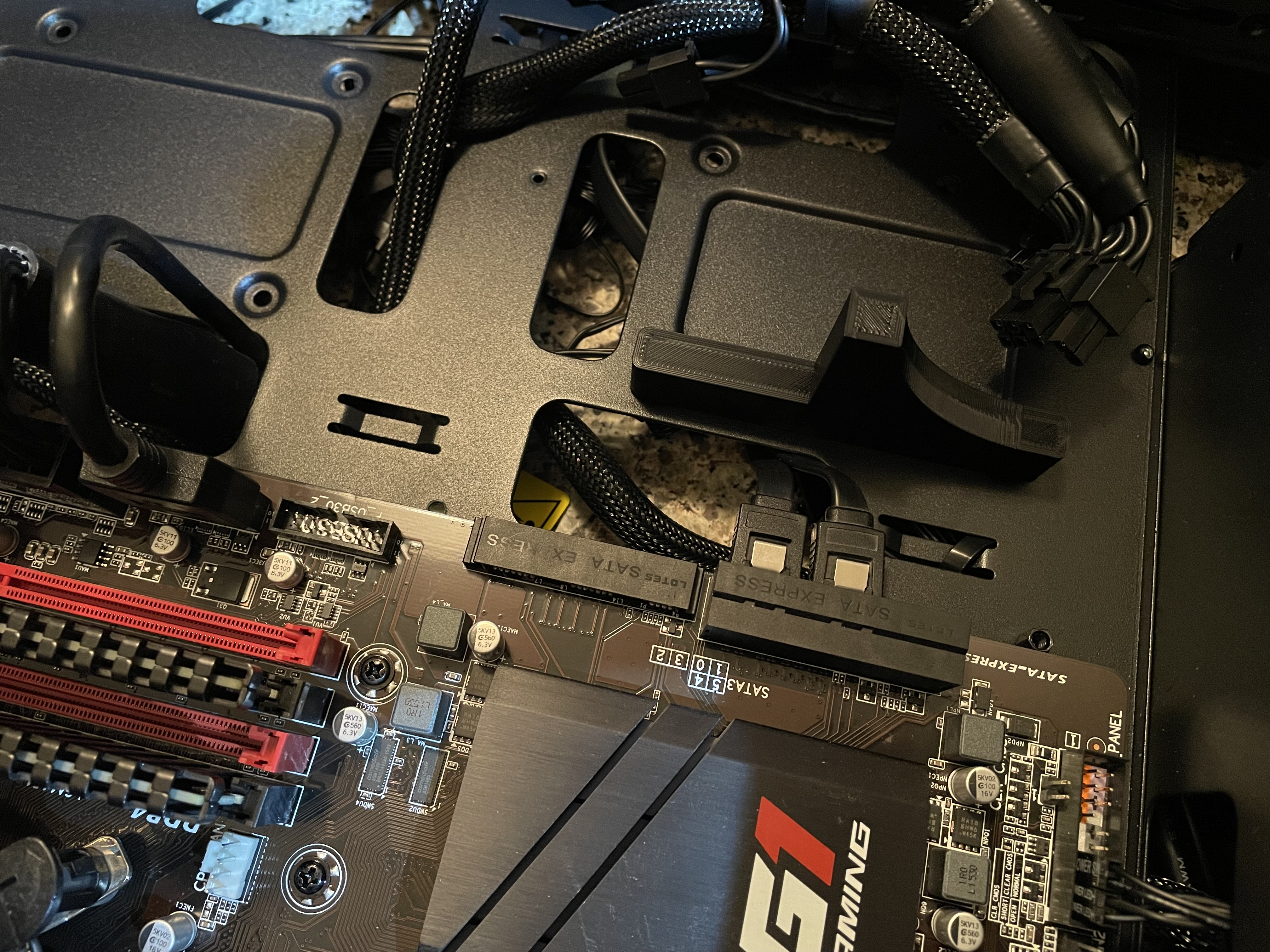 Miniatura 2 do modelo 3D DeepCool Matrexx 50 GPU support Bracket