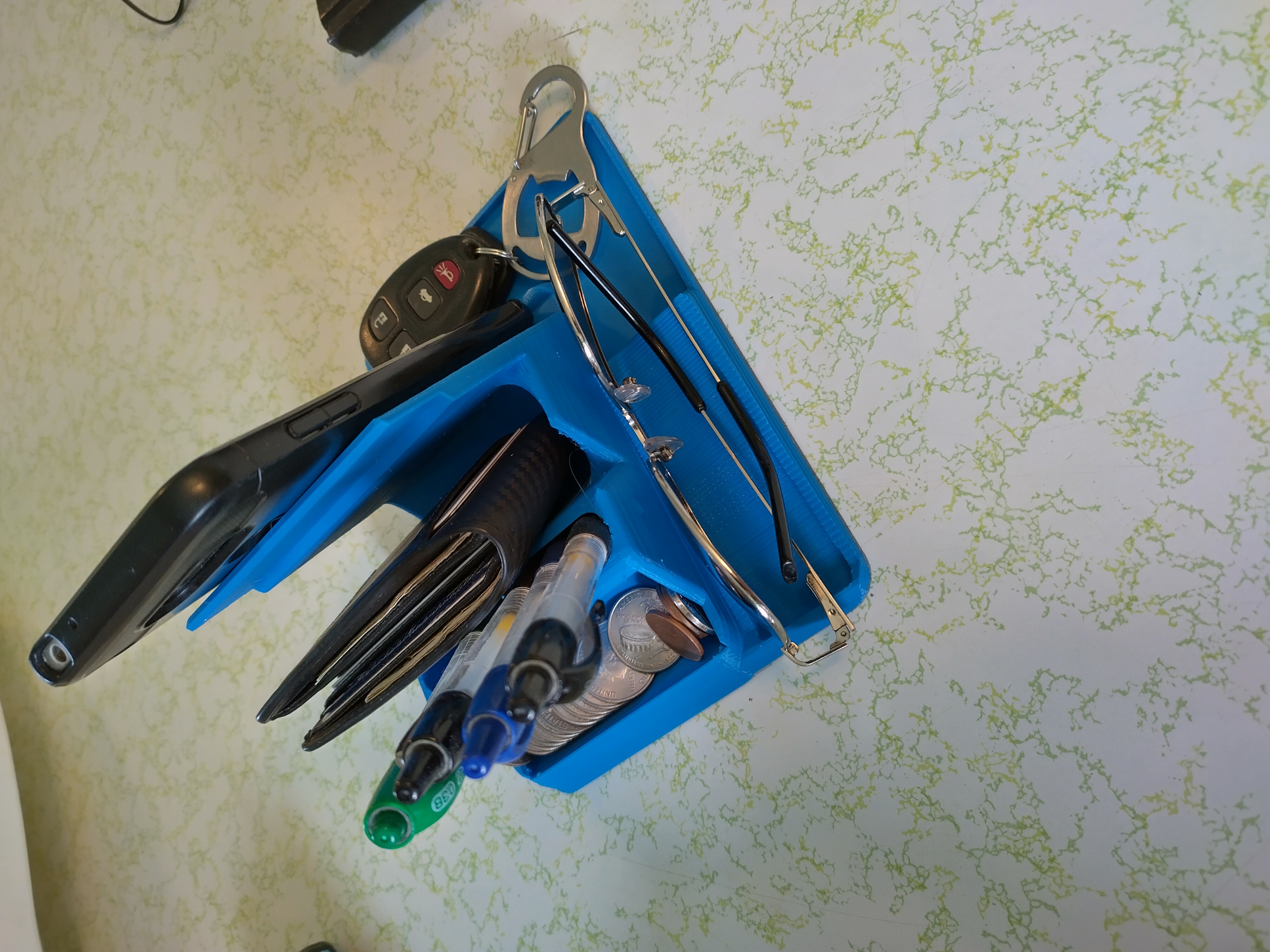 Slant daily carry tray