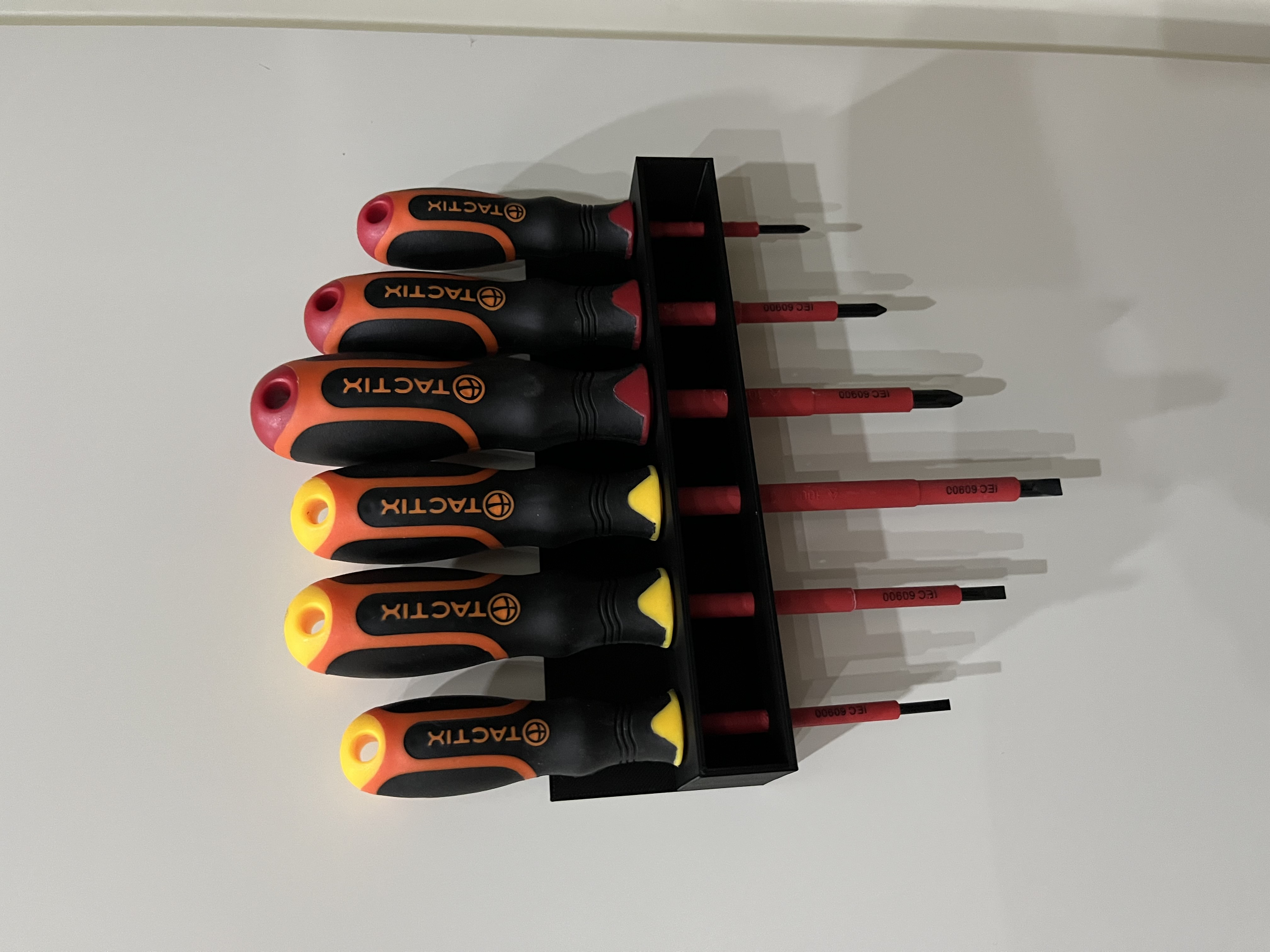 screwdriver holder by Slava Anufrijev Download free STL model