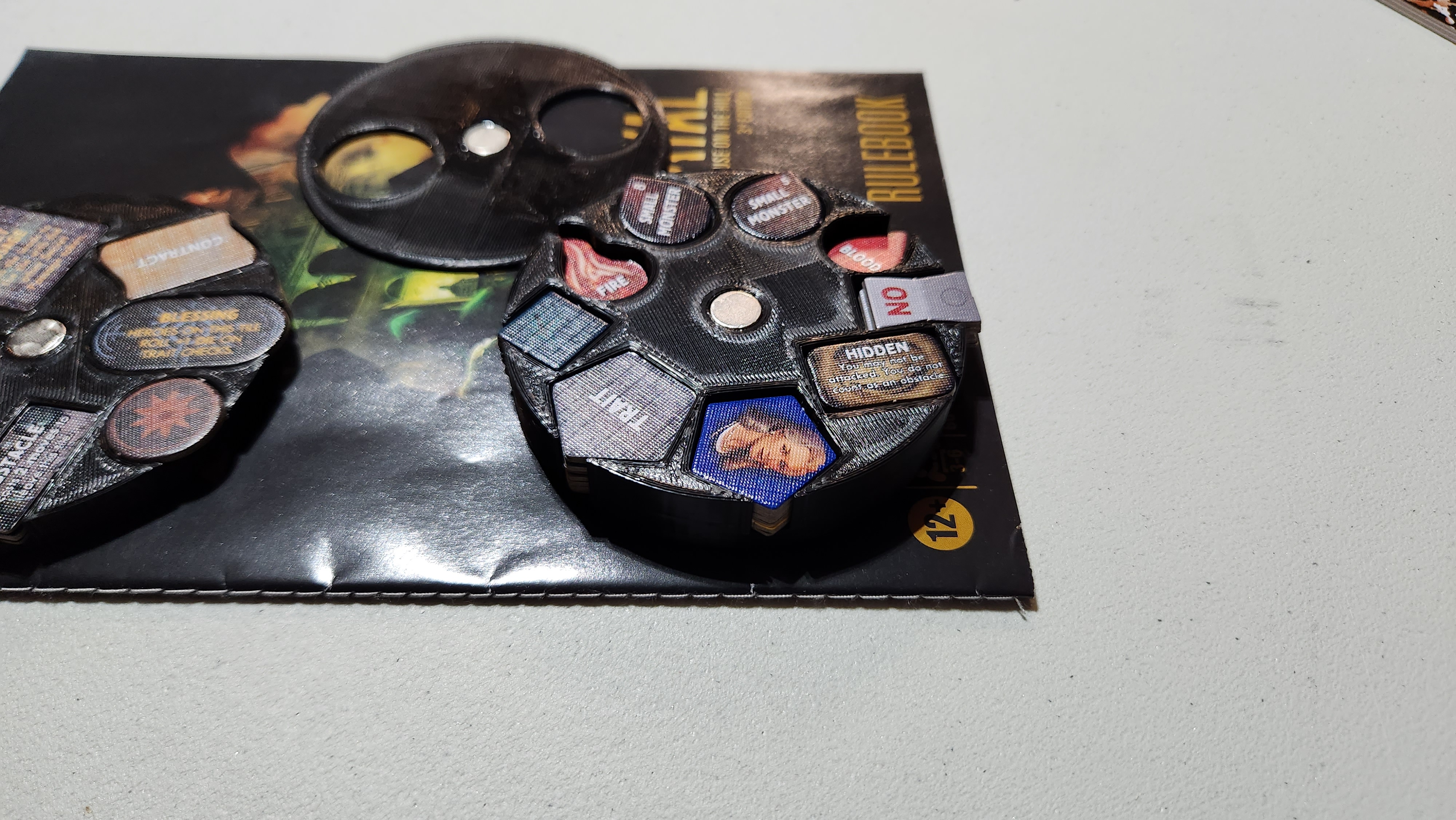 Betrayal at the House on the Hill 3rd Edition Organizer