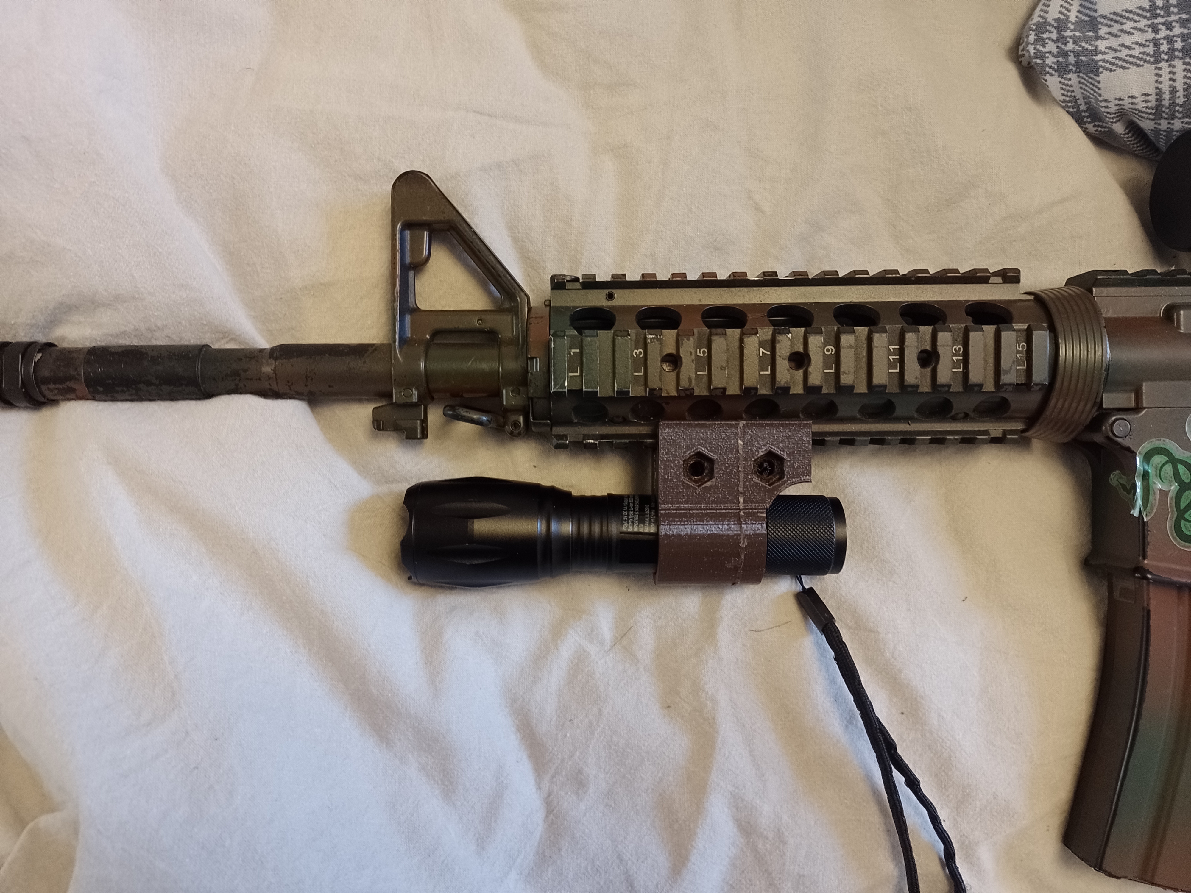 underbarrel flashlight Picatinny rail AR15 d28