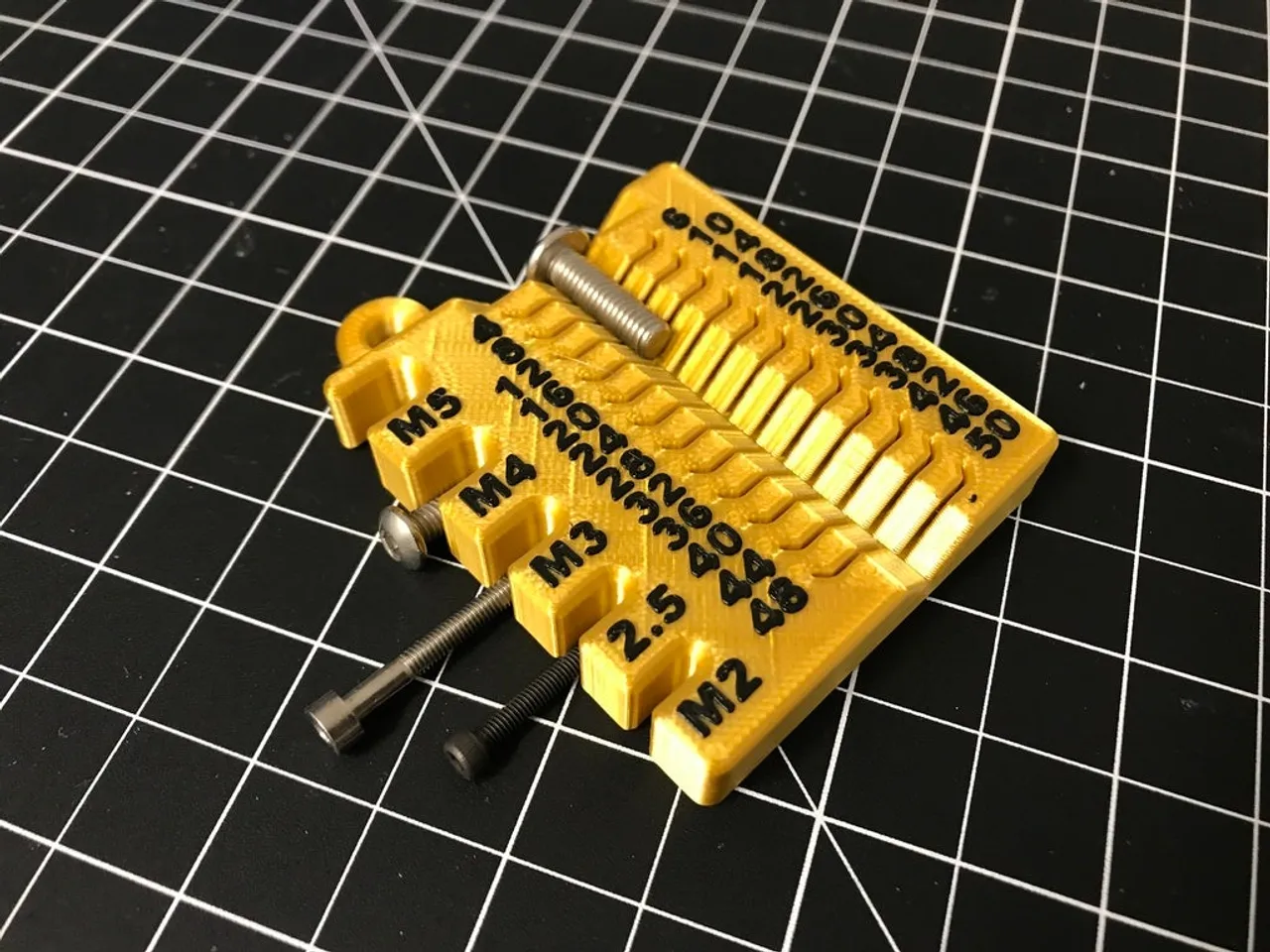 Metric screw measuring device - M2/2.5/3/4/5 4-50mm by cmh | Download ...