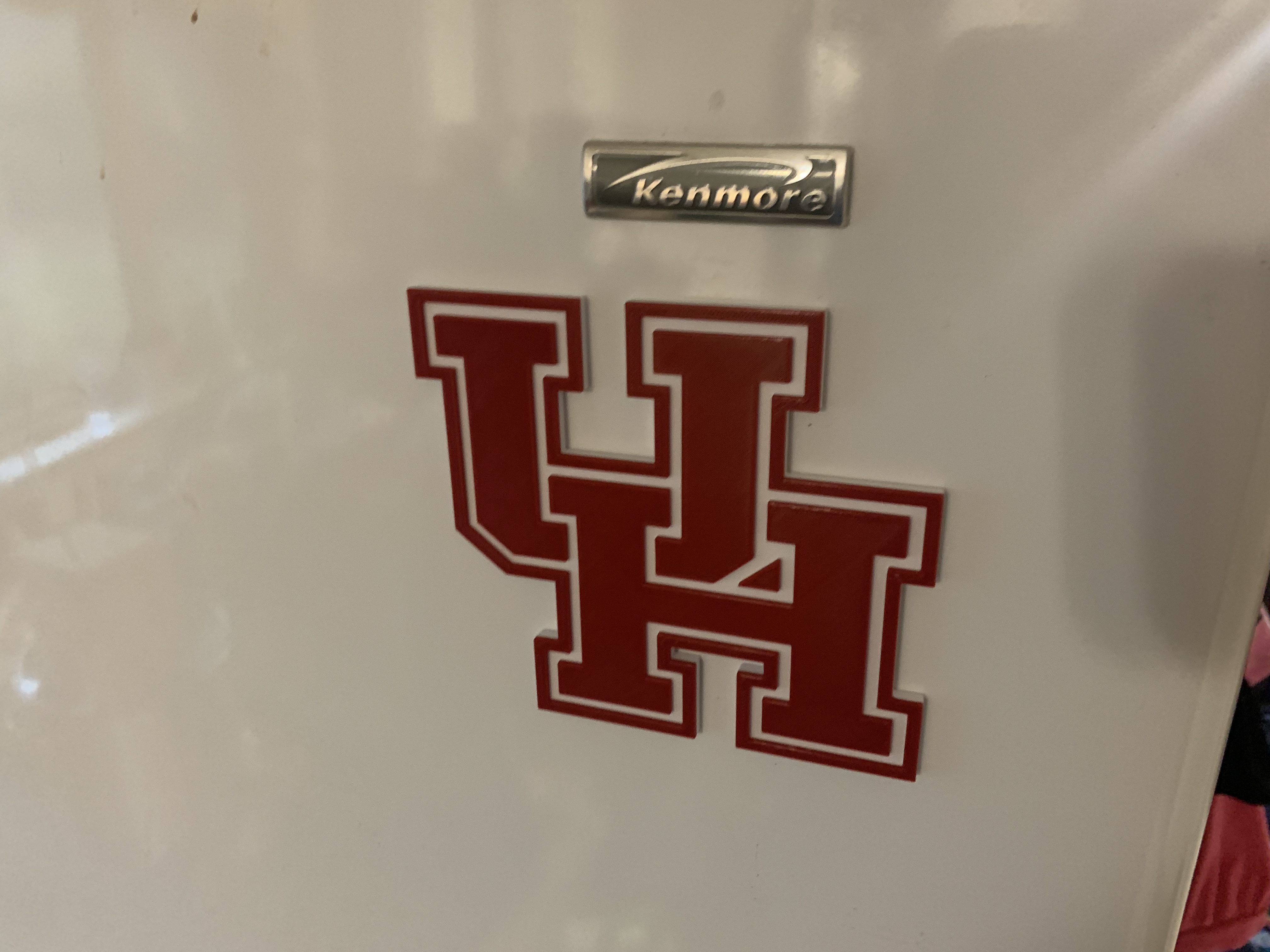 UofH UH University of Houston logo with or without captured magnets