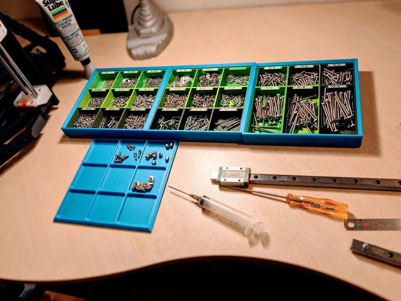 Jubako style stackable organizer box