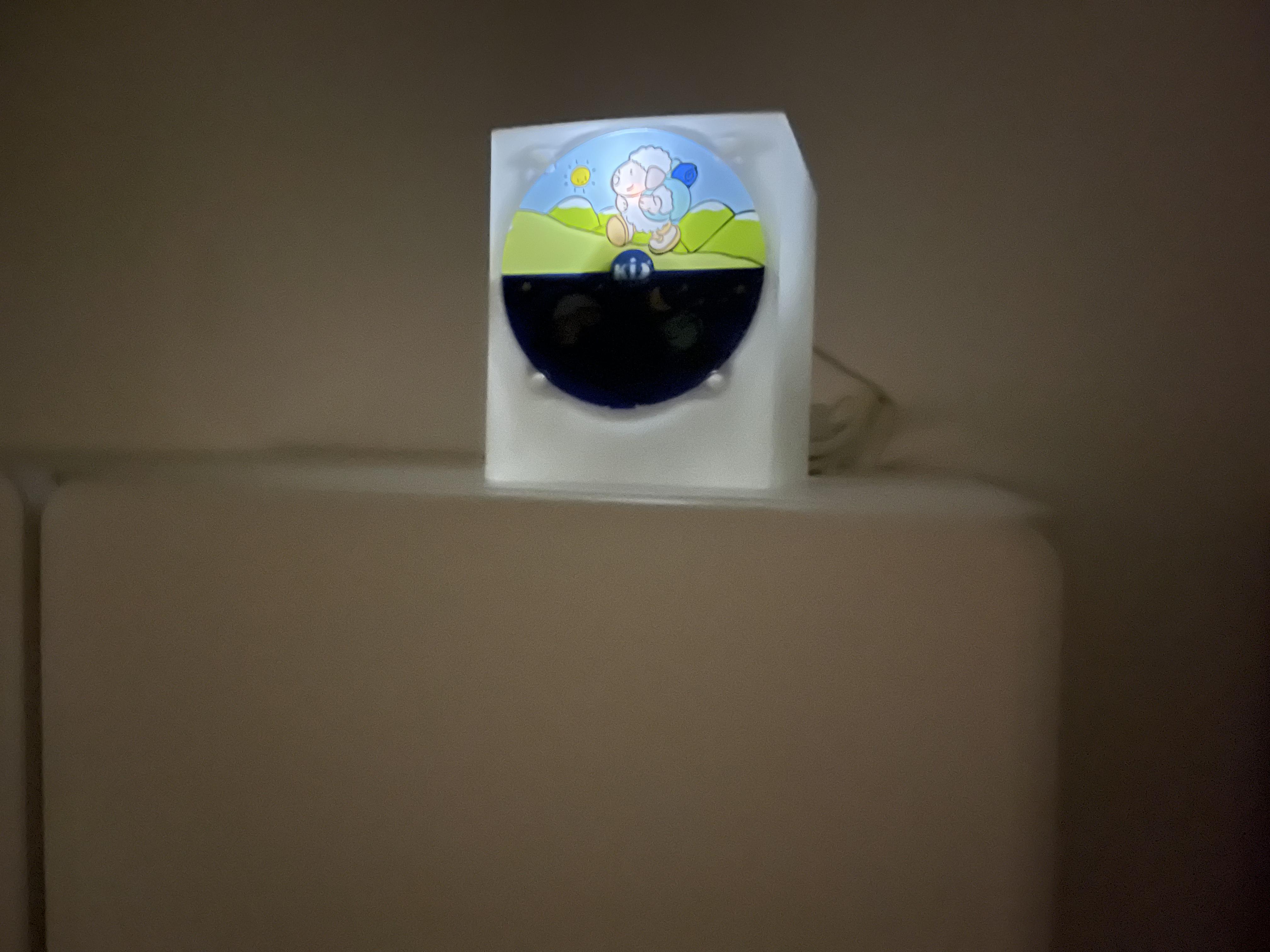 Customizable IKEA TRÅDFRI Wireless Outlet Cover for Children's Sleep Clock