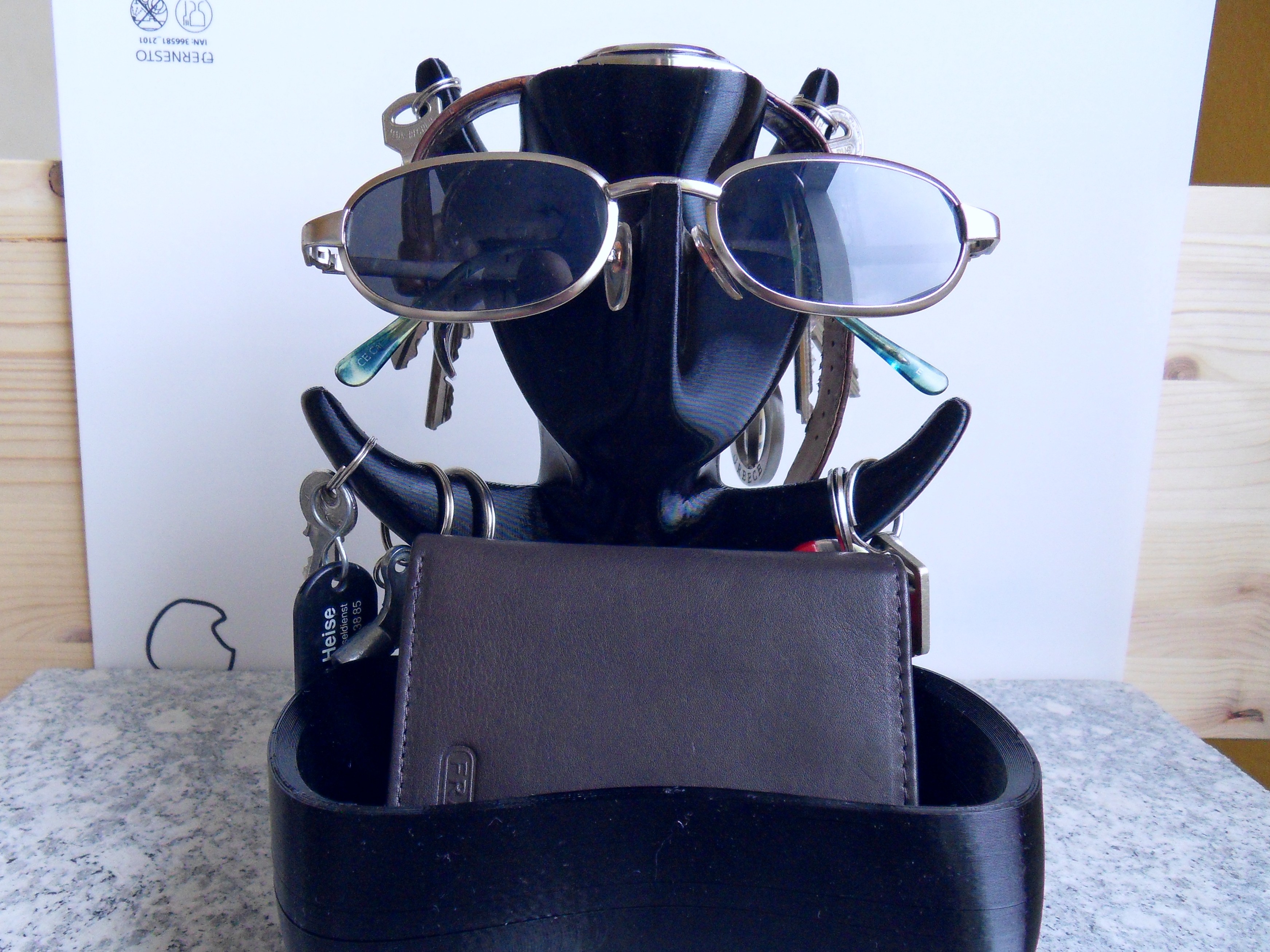 Butler "FLOOPY" Universal Organizer Figure with EDC-Tray Bowl